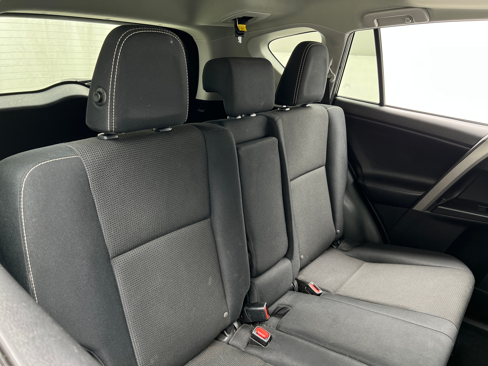 Thumbnail: 2018 Toyota RAV4 - 6