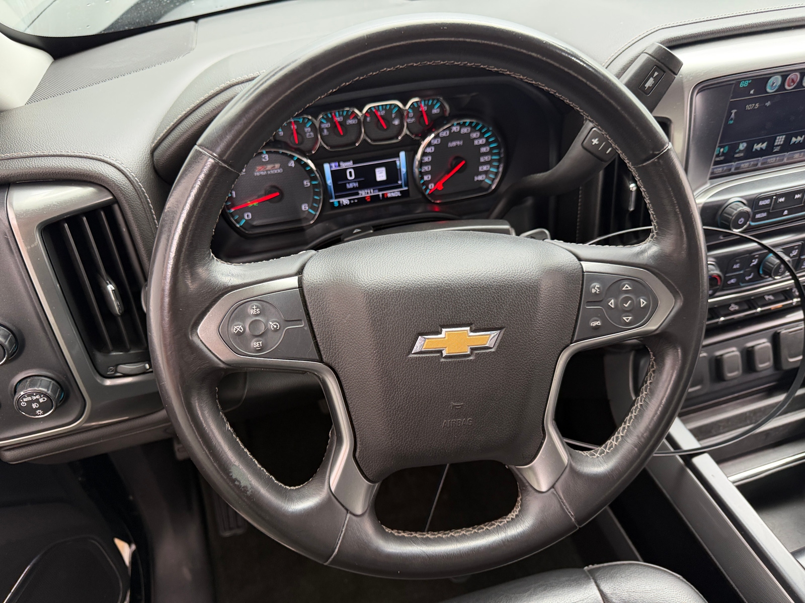 Thumbnail: 2017 Chevrolet Silverado 1500 - 4