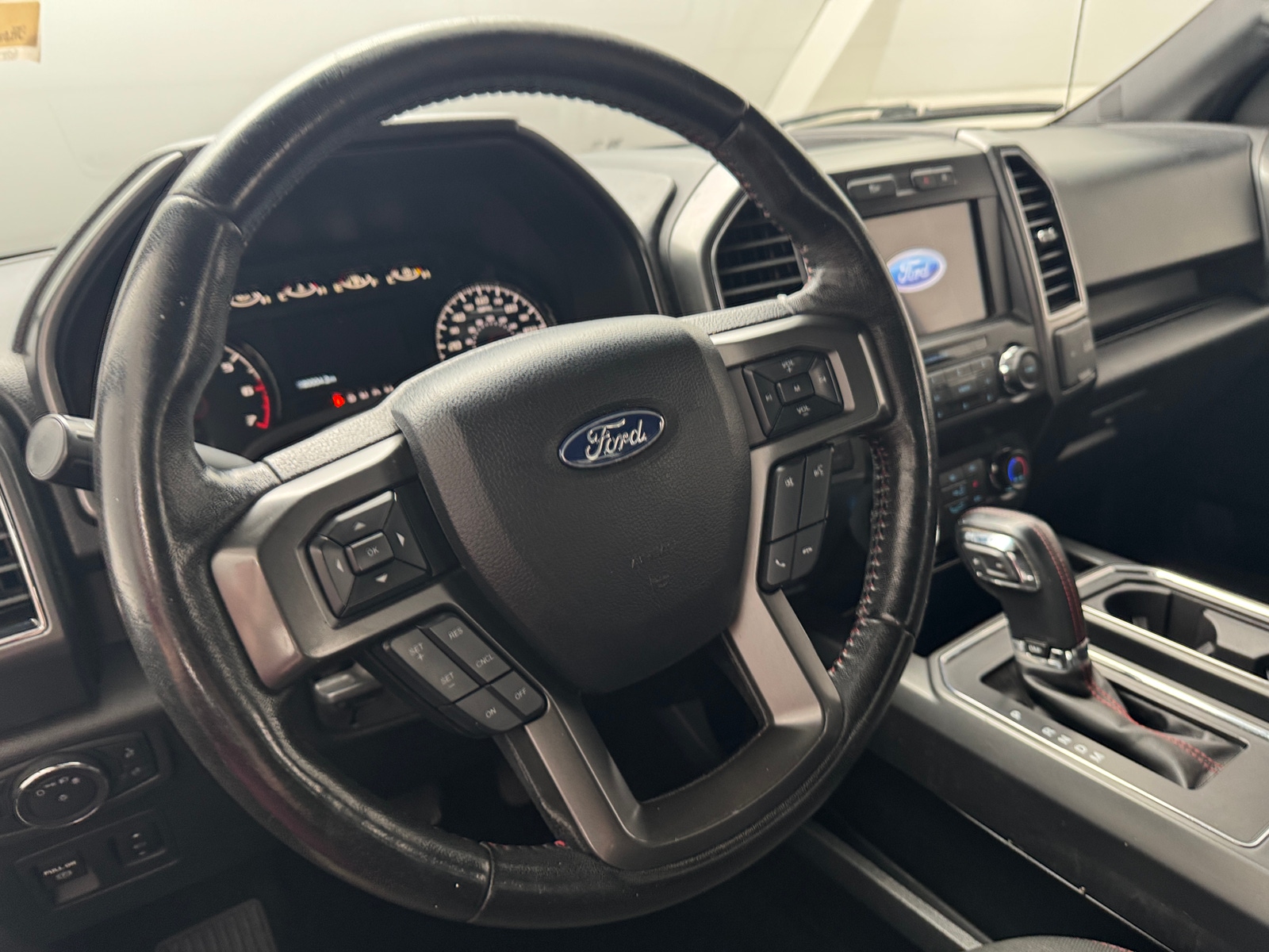 Thumbnail: 2019 Ford Econoline - 5
