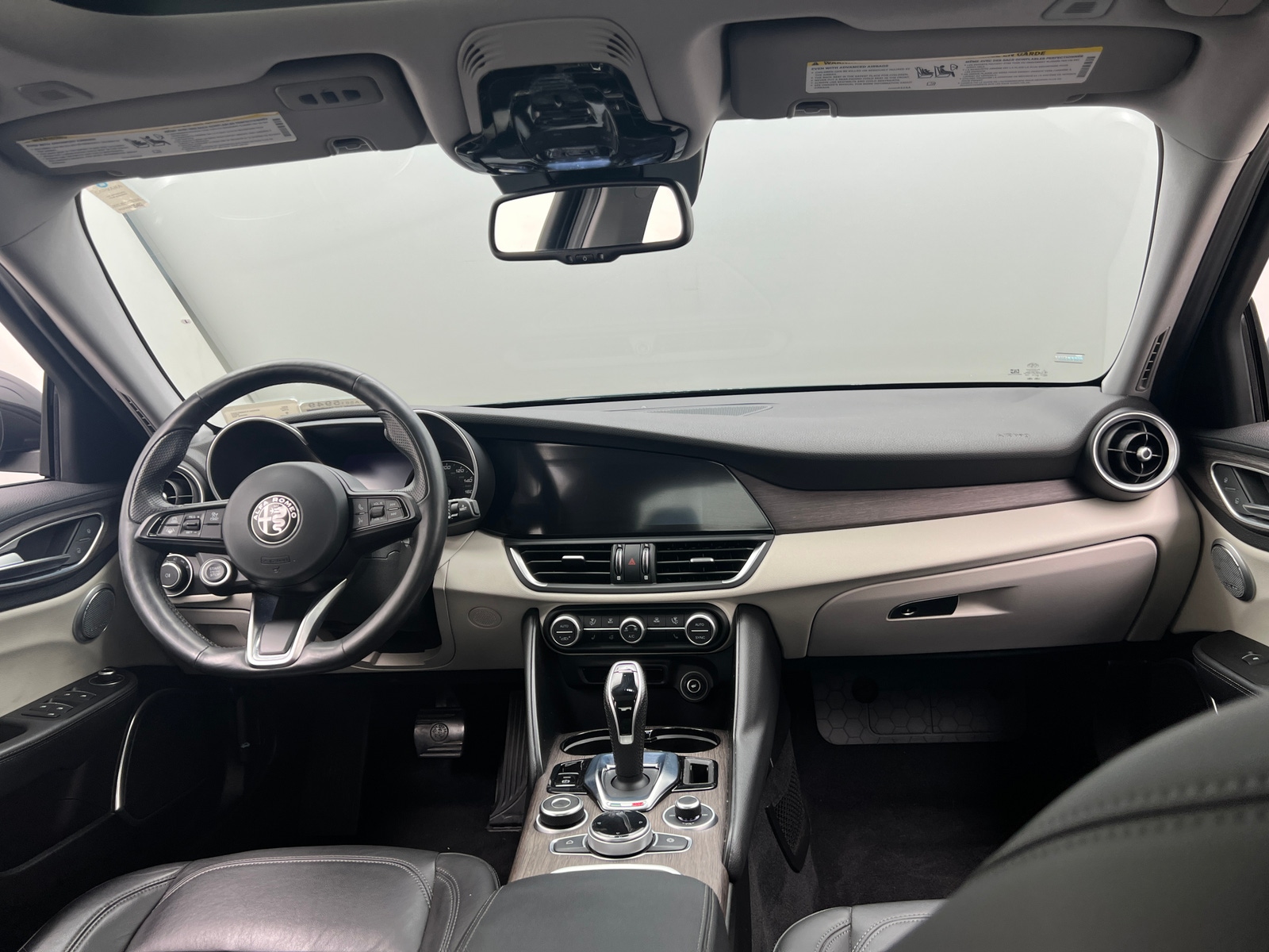 Thumbnail: 2020 Alfa Romeo Giulia - 2