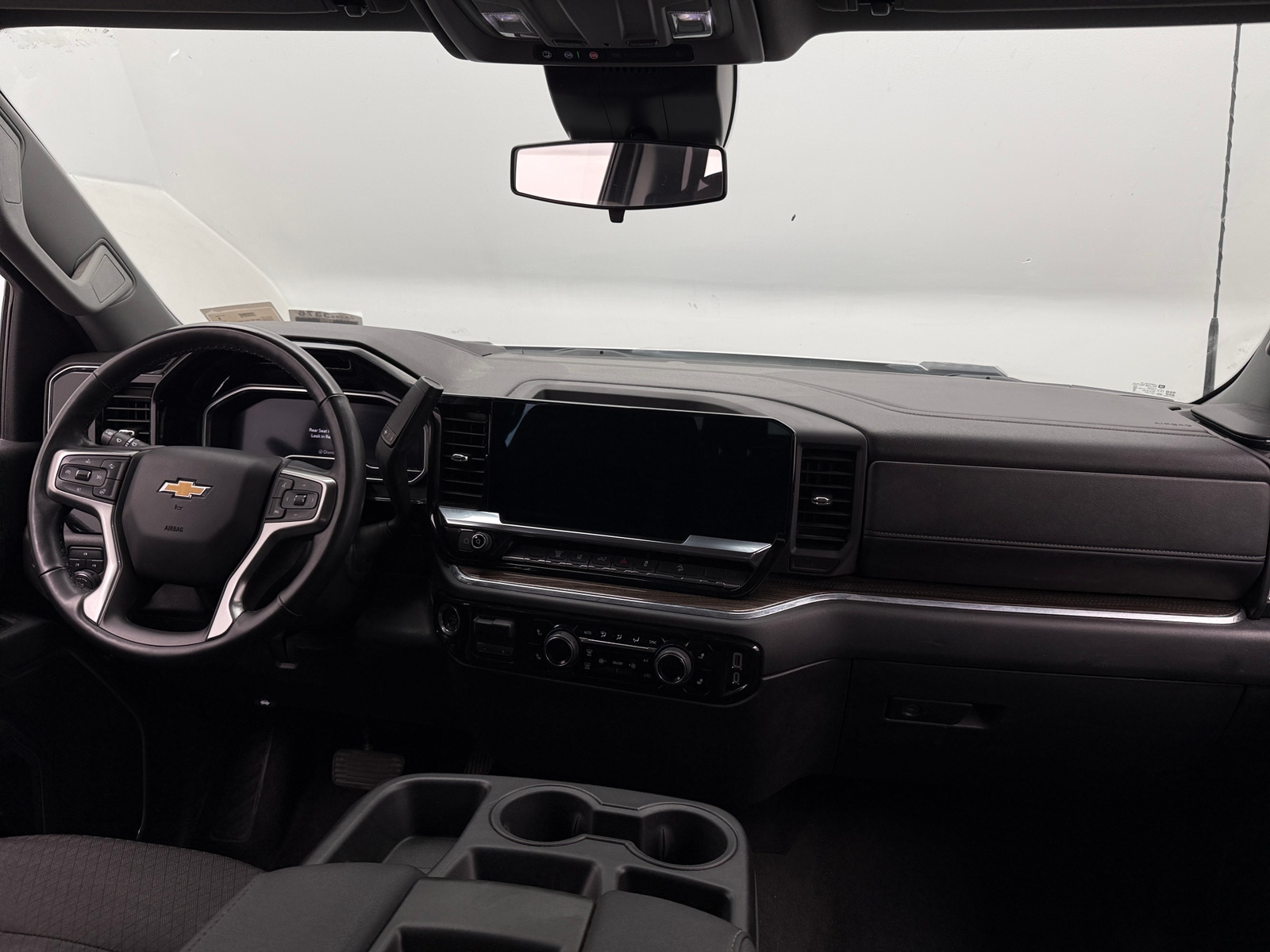 Thumbnail: 2024 Chevrolet Silverado 2500 - 3