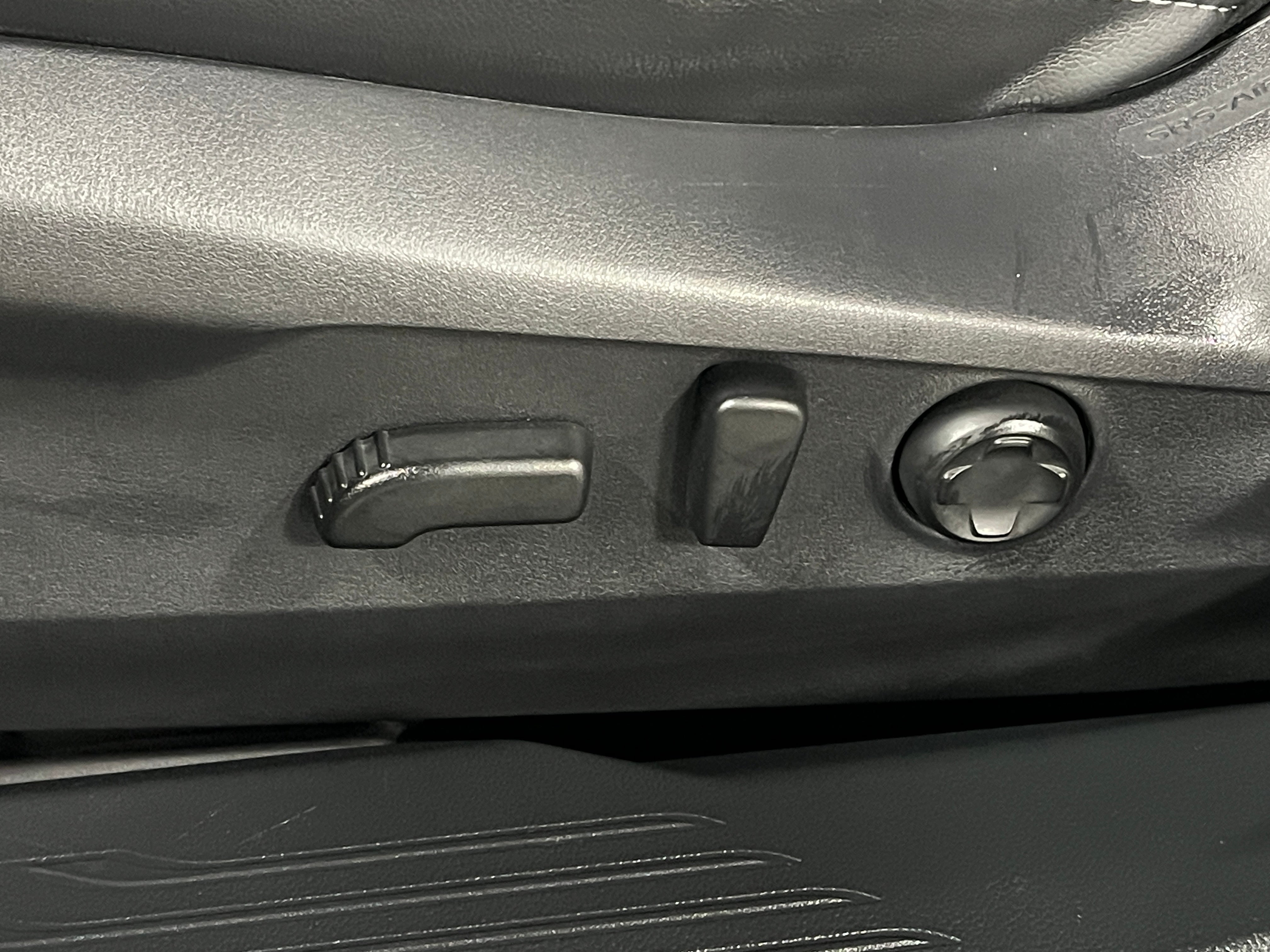 2025 Subaru Outback Limited - Photo 10