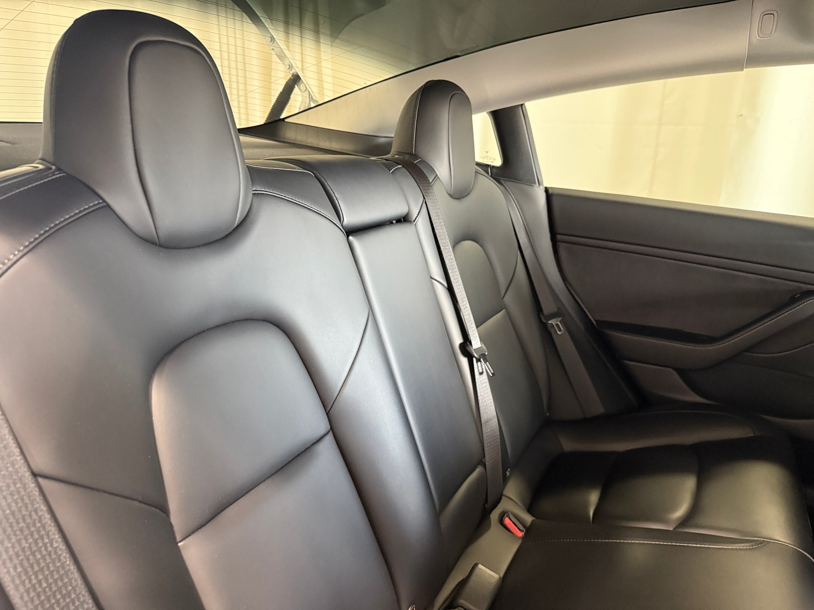 Thumbnail: 2021 Tesla Model 3 - 4