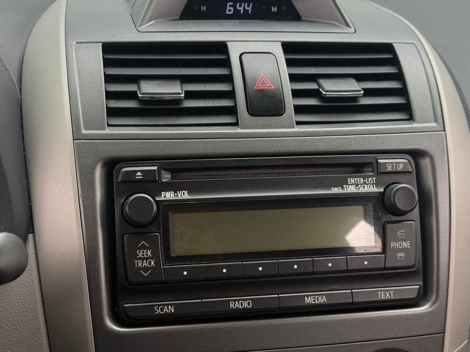 Thumbnail: 2012 Toyota Corolla - 4