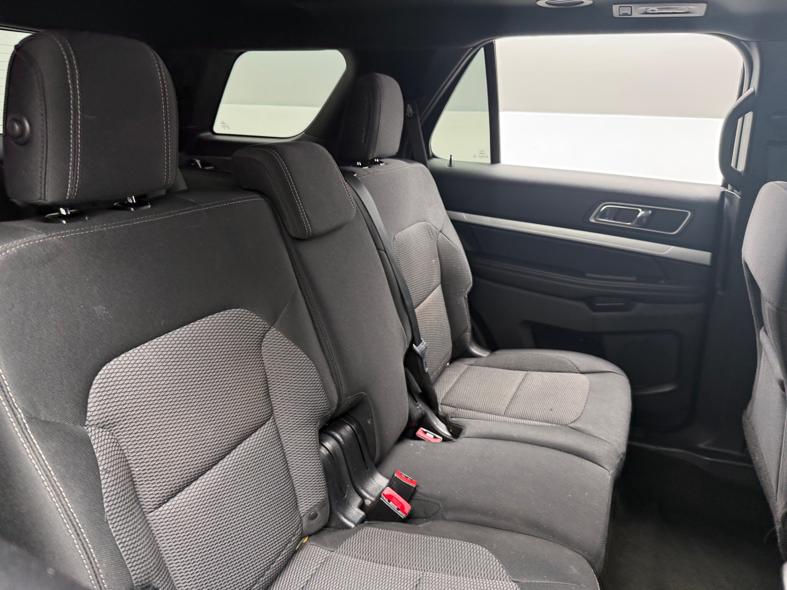Thumbnail: 2017 Ford Explorer - 6