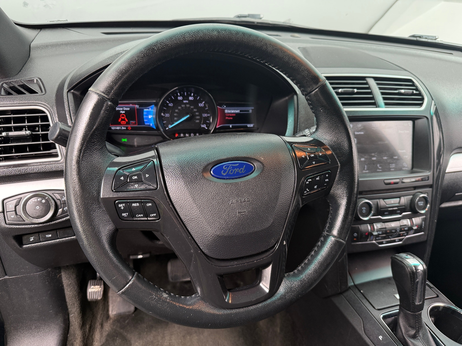 Thumbnail: 2017 Ford Explorer - 5