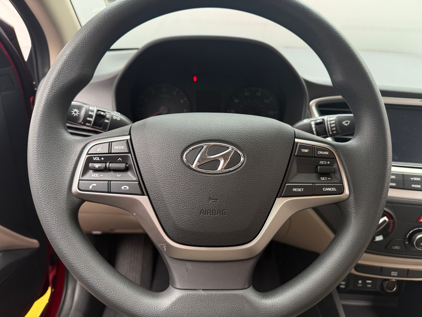 Thumbnail: 2022 Hyundai Accent - 5