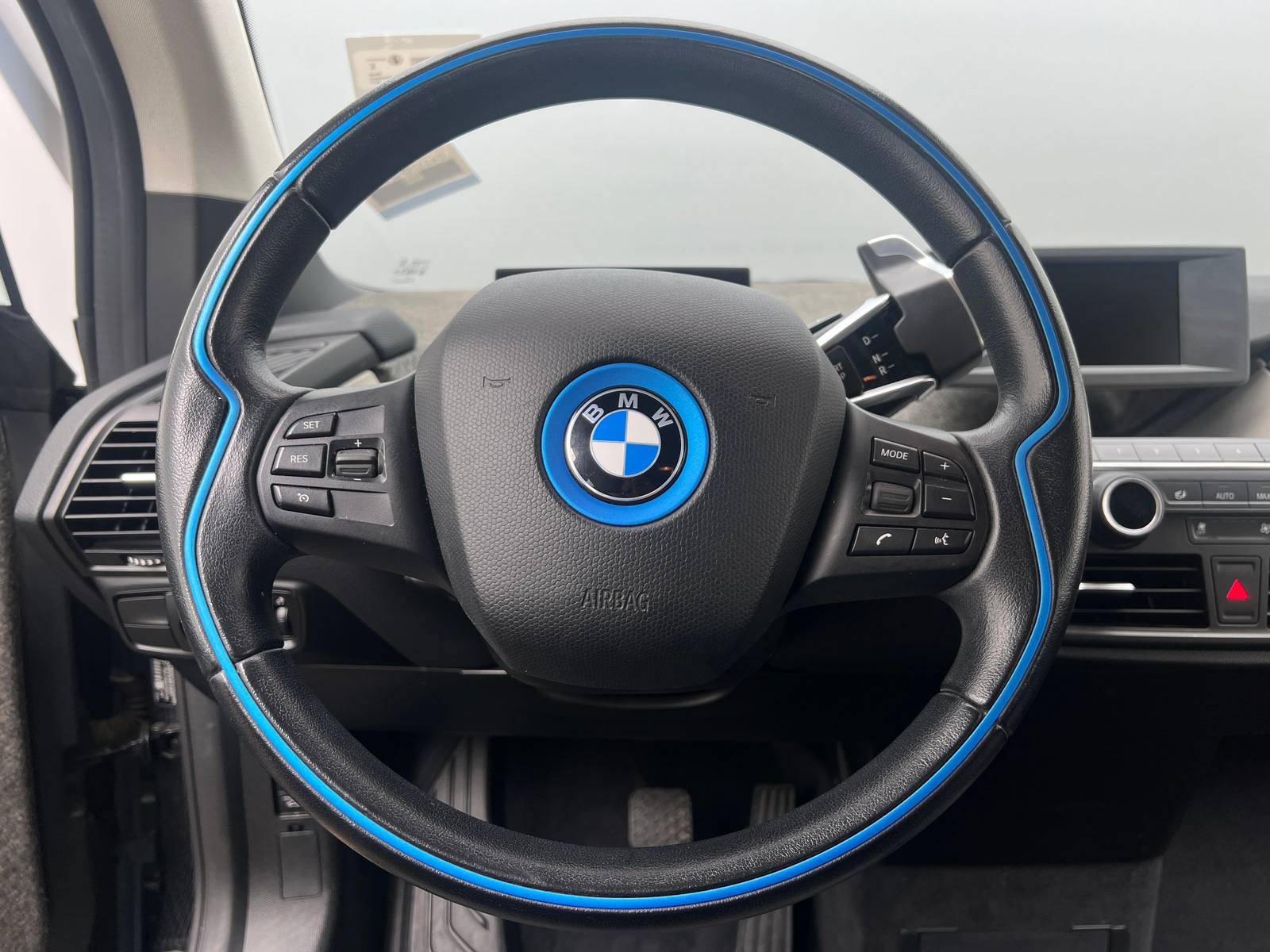 Thumbnail: 2017 BMW i3 - 5