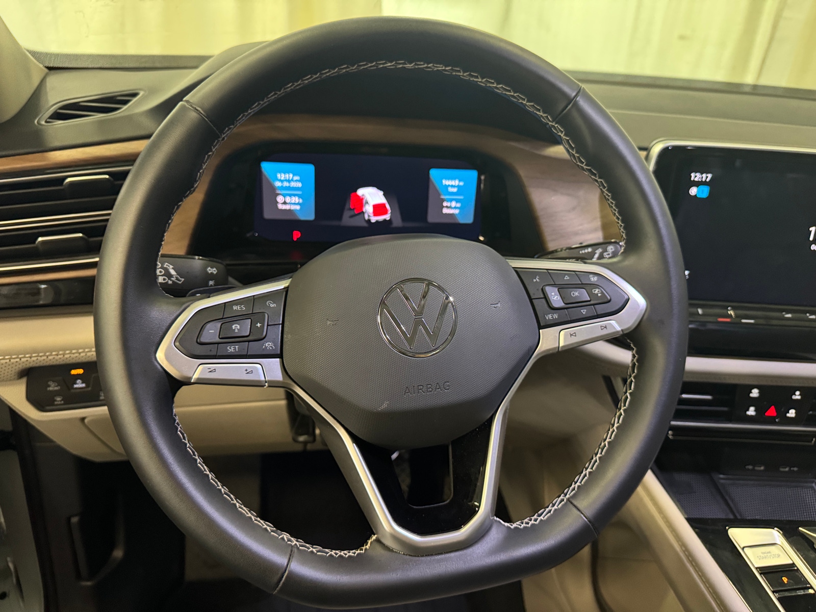 Thumbnail: 2024 Volkswagen Atlas - 4