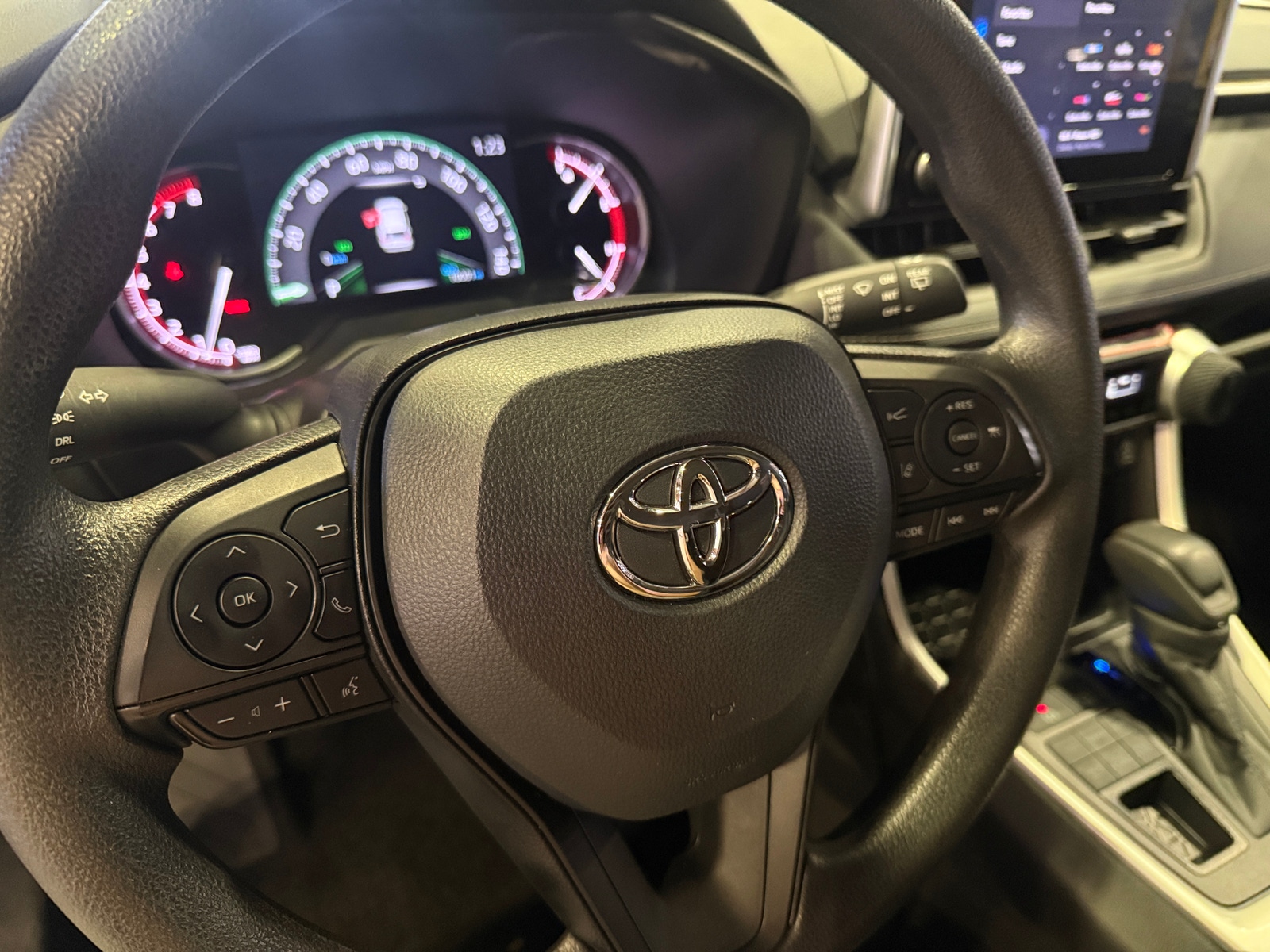 Thumbnail: 2025 Toyota RAV4 - 5