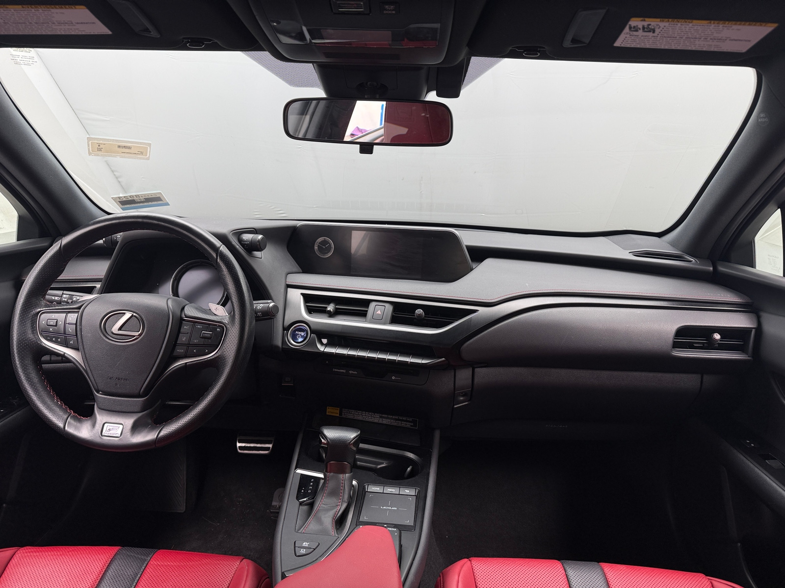 Thumbnail: 2022 Lexus UX - 2