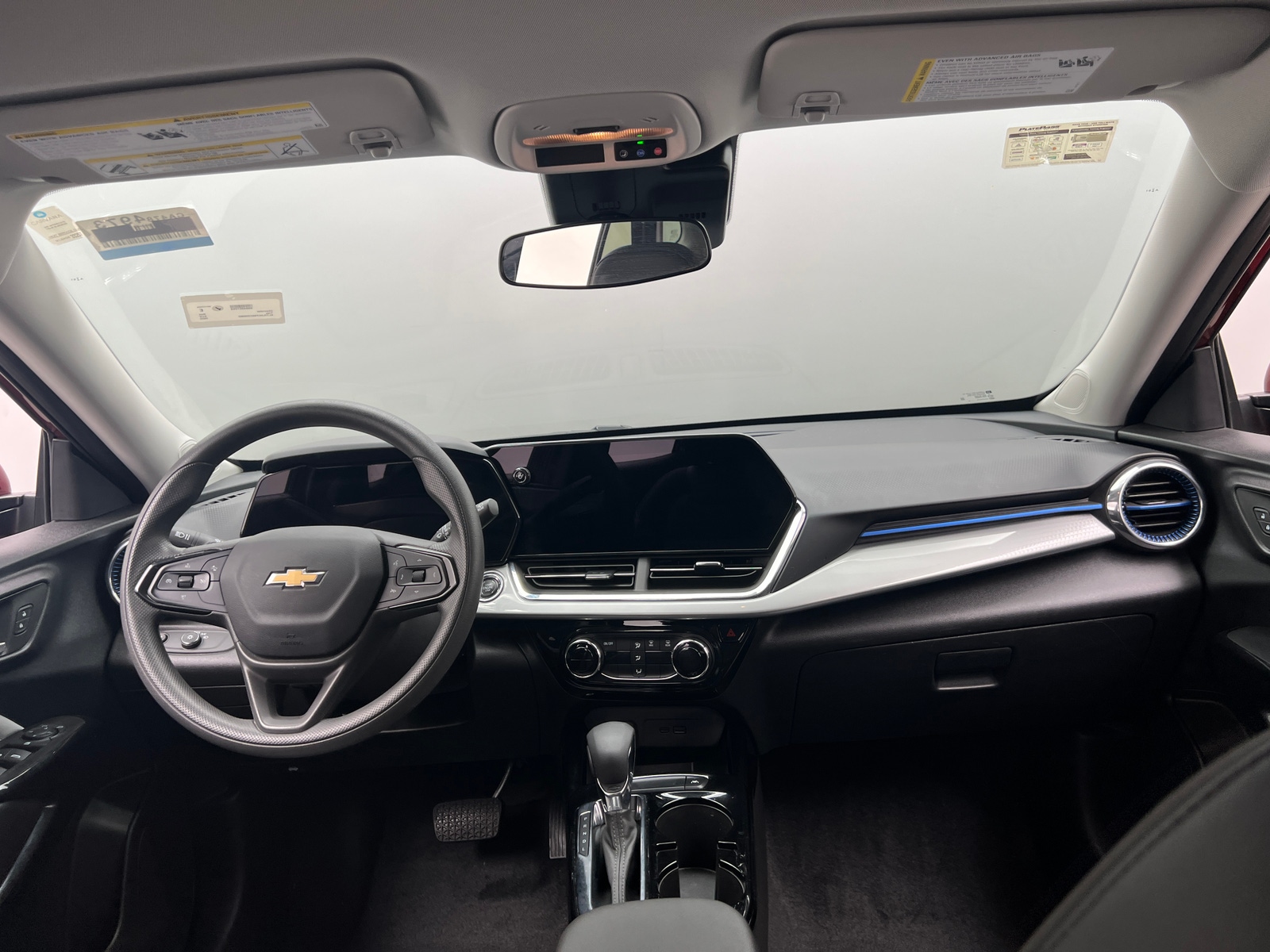 Thumbnail: 2025 Chevrolet Trax - 3