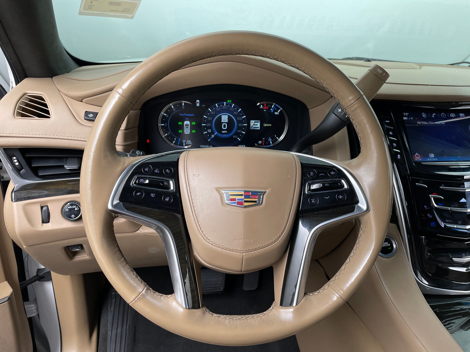 Thumbnail: 2018 Cadillac Escalade - 4