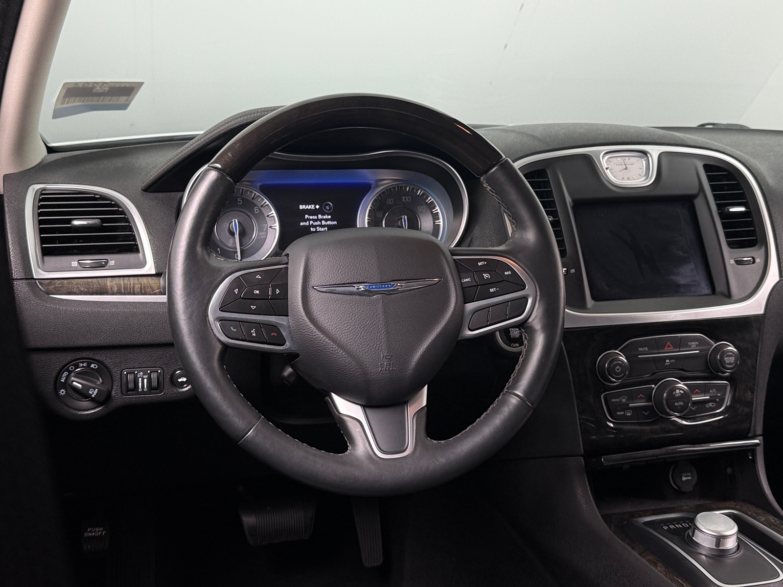 Thumbnail: 2019 Chrysler 300 - 4