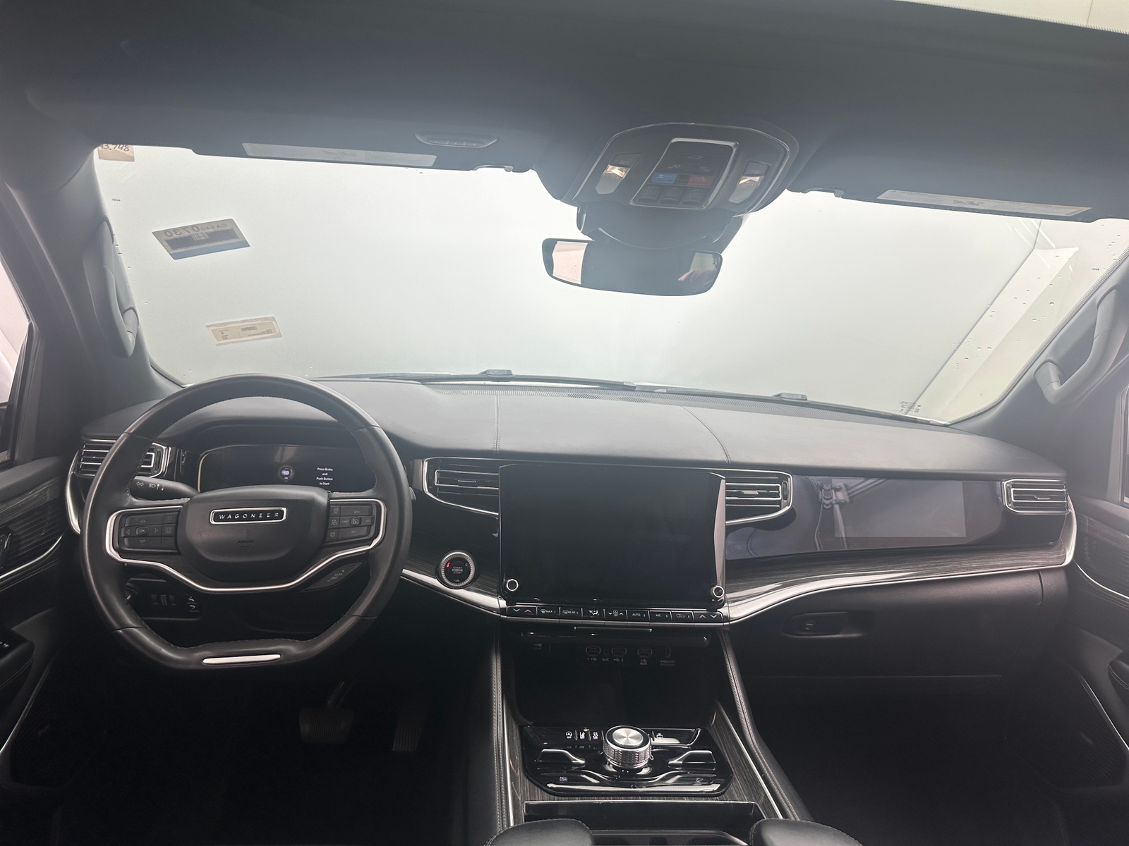 Thumbnail: 2022 Jeep Wagoneer - 2