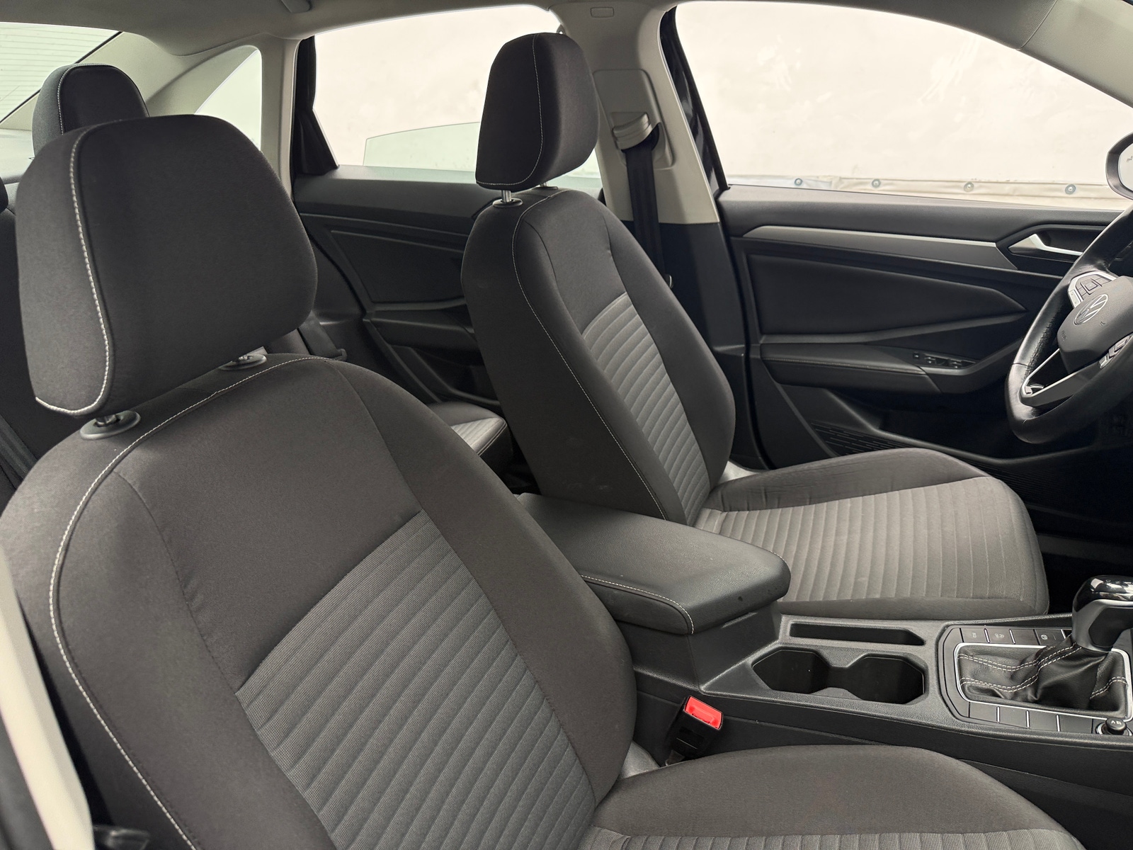 Thumbnail: 2024 Volkswagen Jetta - 2