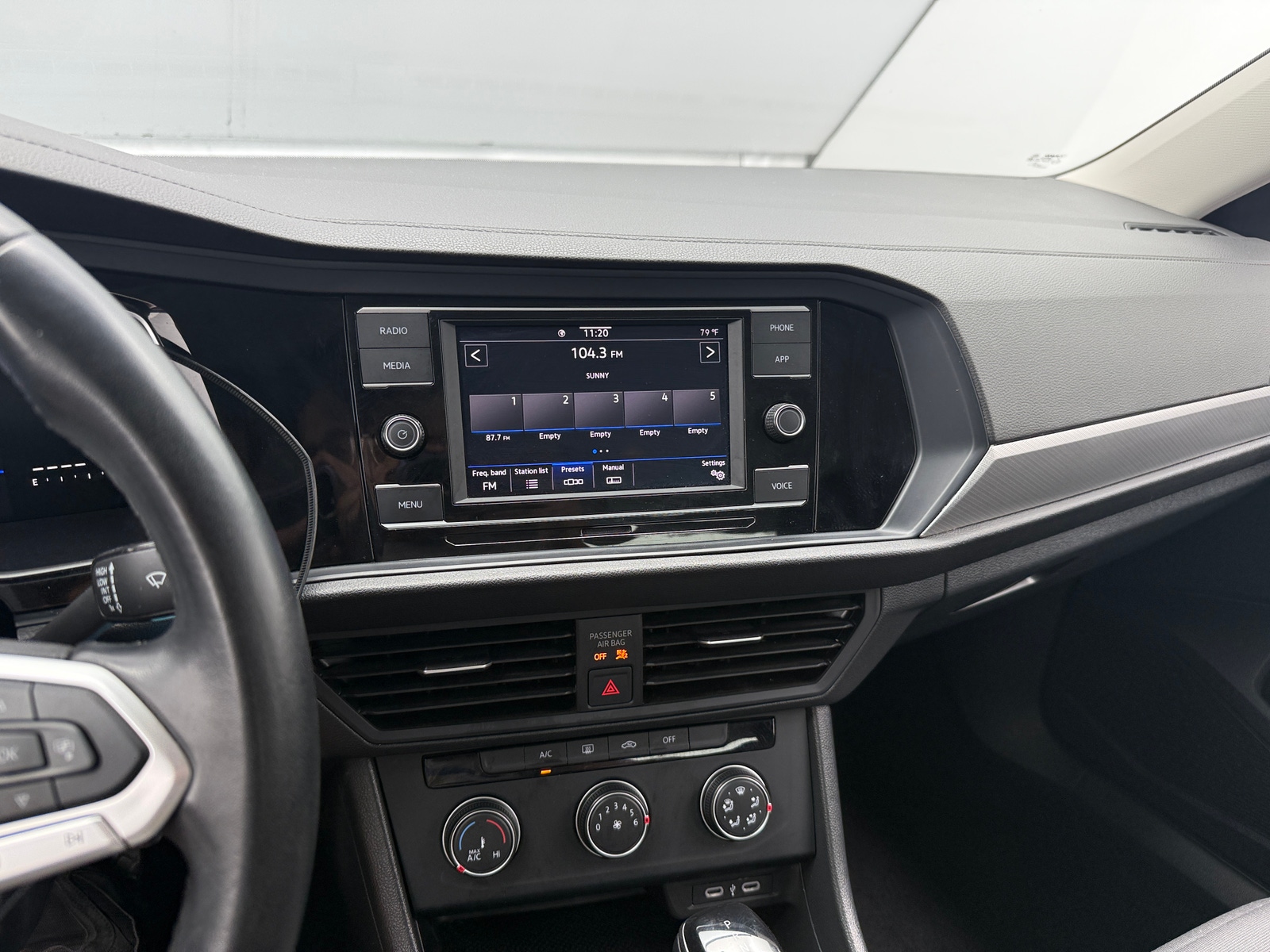 Thumbnail: 2024 Volkswagen Jetta - 4