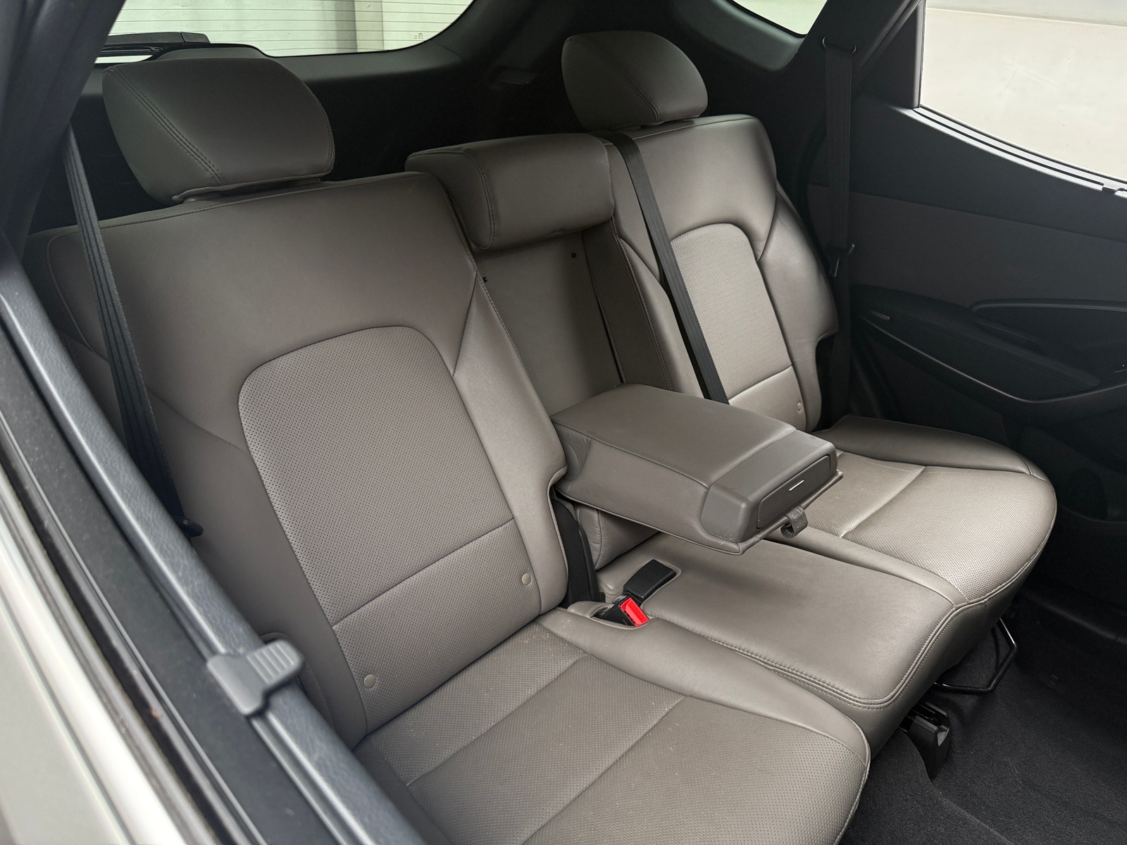 Thumbnail: 2017 Hyundai Santa Fe - 5