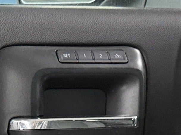 2015 Chevrolet Silverado 1500 Z71 LTZ - Photo 18