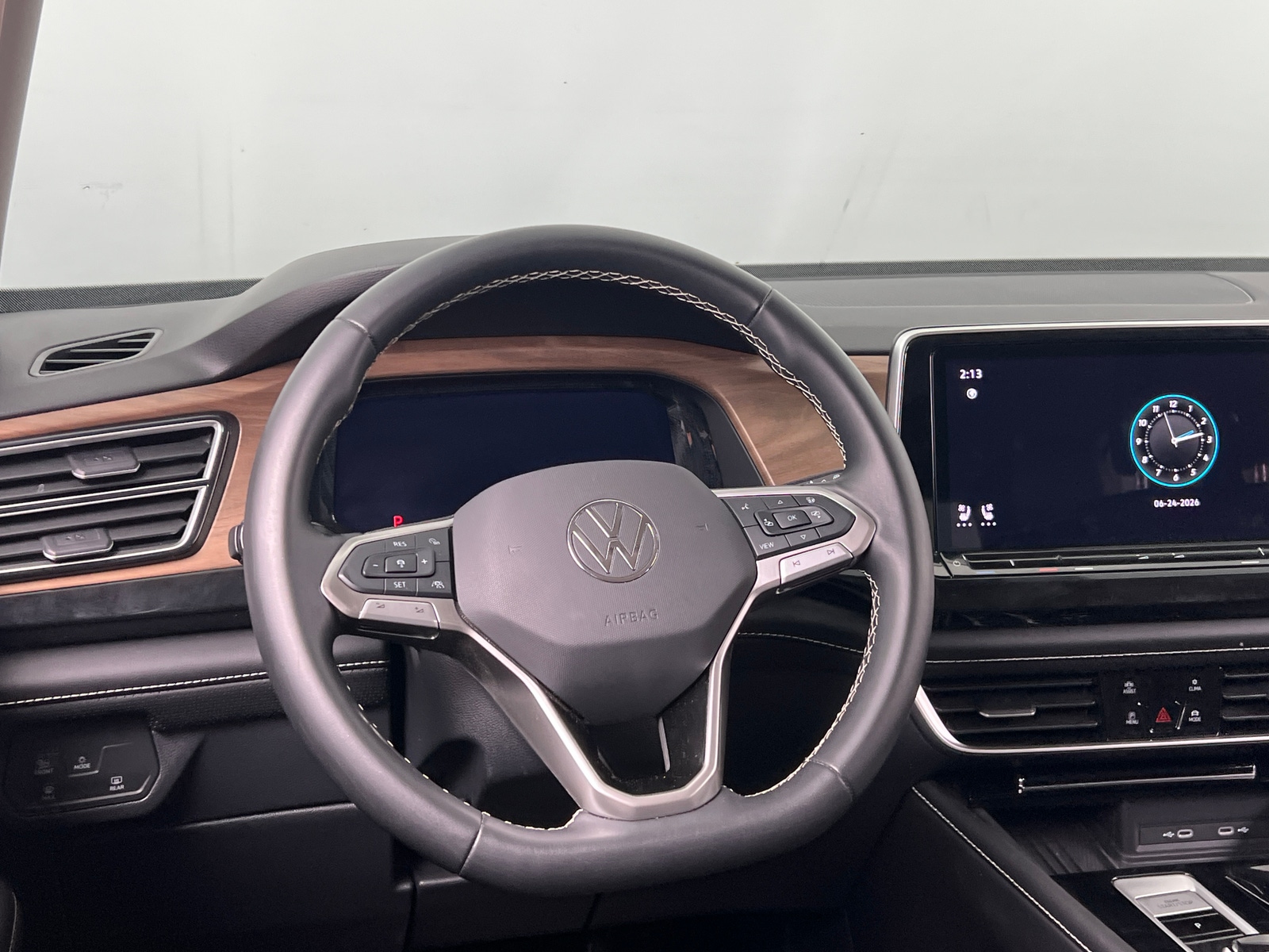 Thumbnail: 2026 Volkswagen Atlas - 4