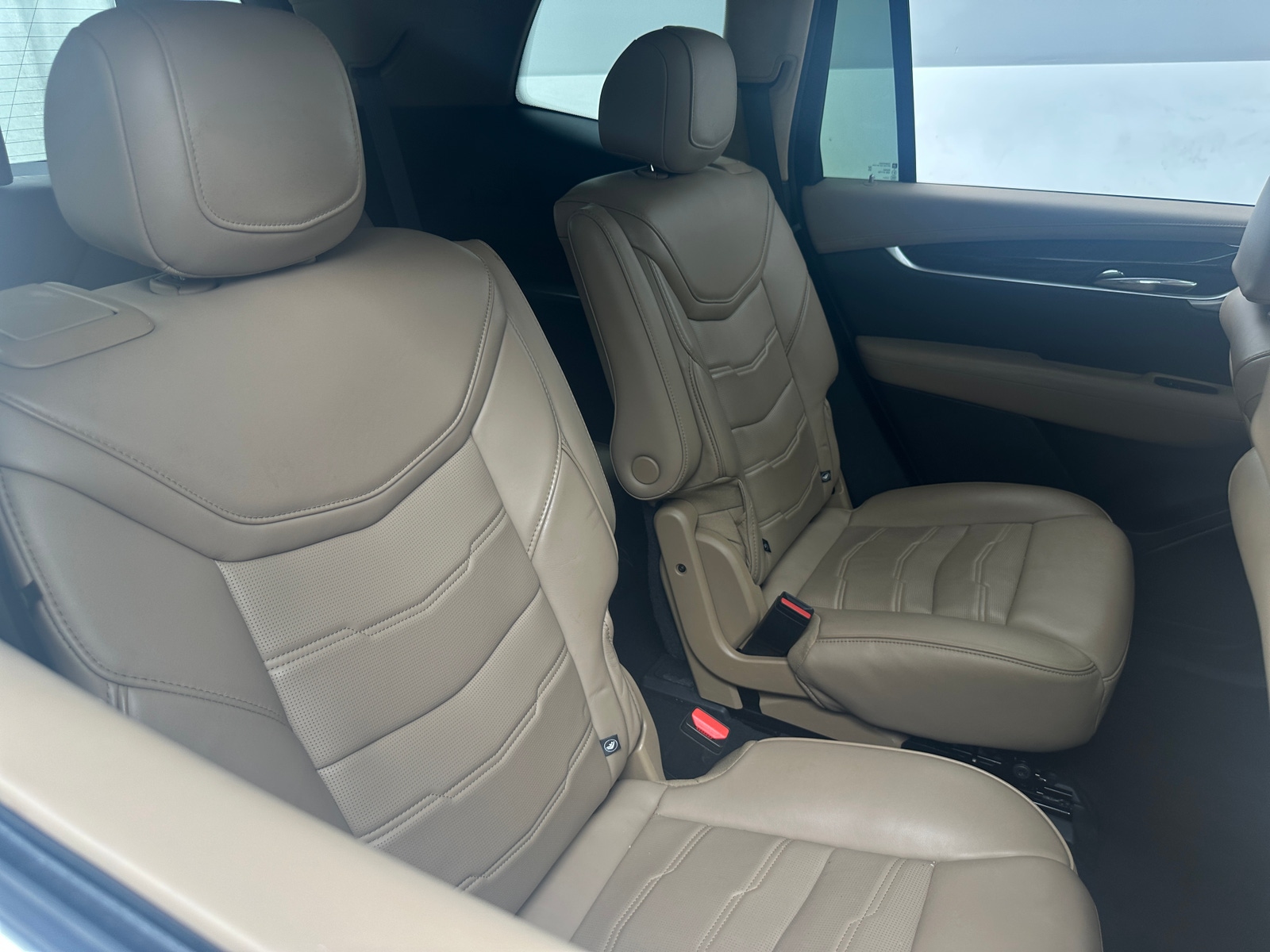 Thumbnail: 2023 Cadillac XT6 - 5