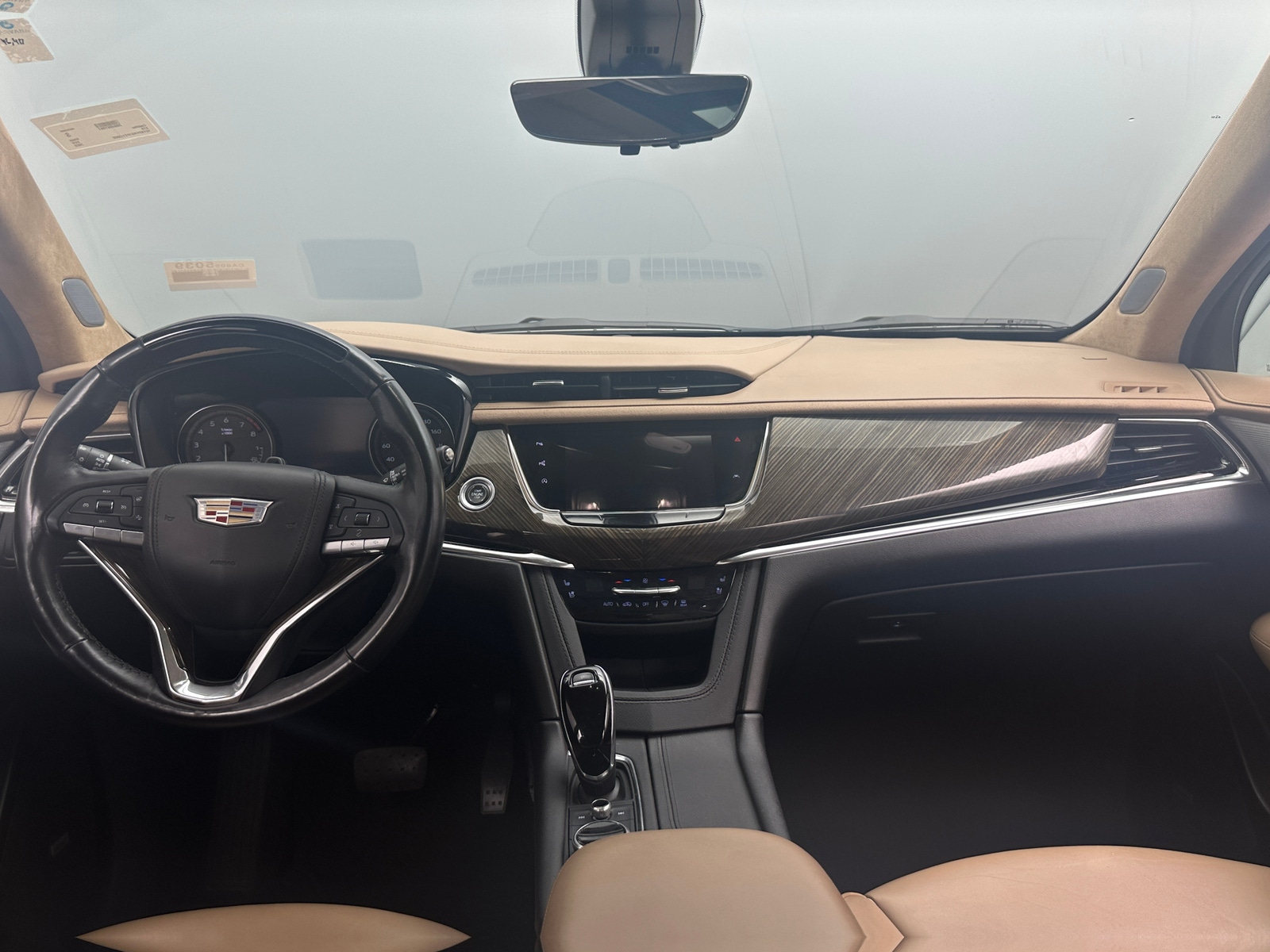 Thumbnail: 2023 Cadillac XT6 - 2