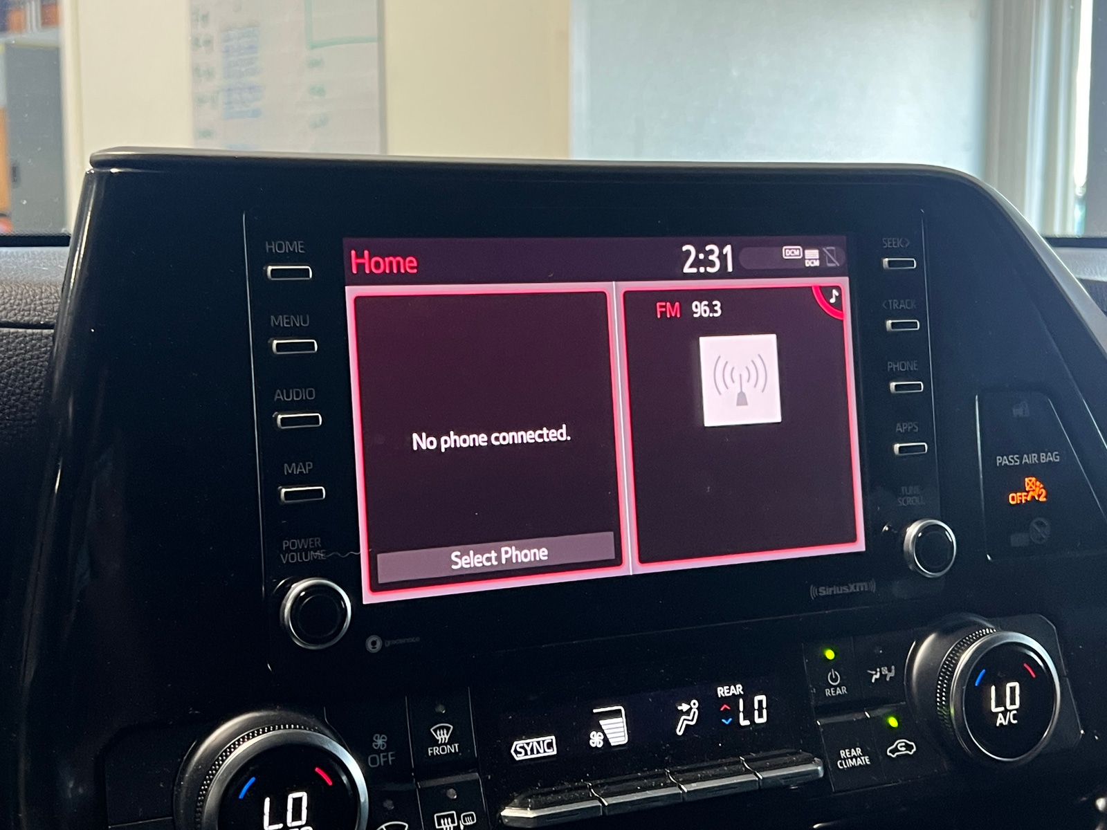 Thumbnail: 2021 Toyota Highlander - 4