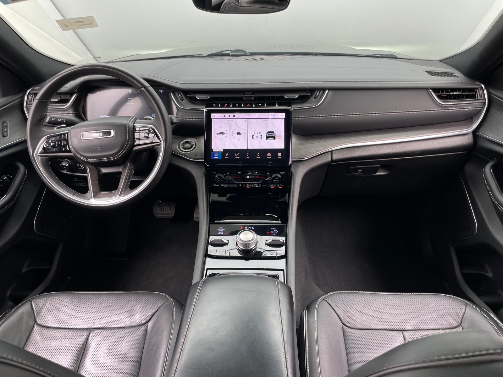 Thumbnail: 2023 Jeep Grand Cherokee L - 2