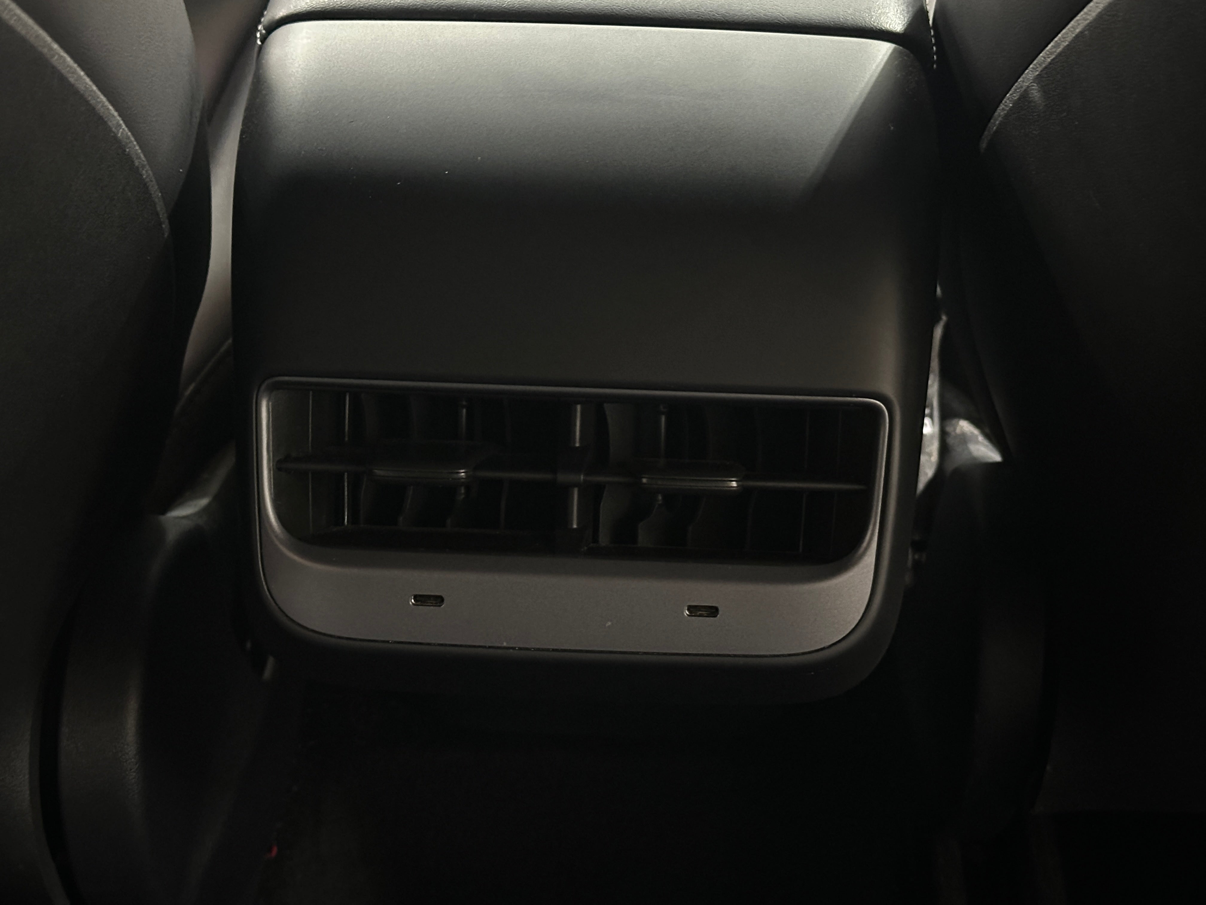 Used 2023 Tesla Model Y Long Range with VIN 7SAYGDEEXPF853109 for sale in Oak Creek, WI