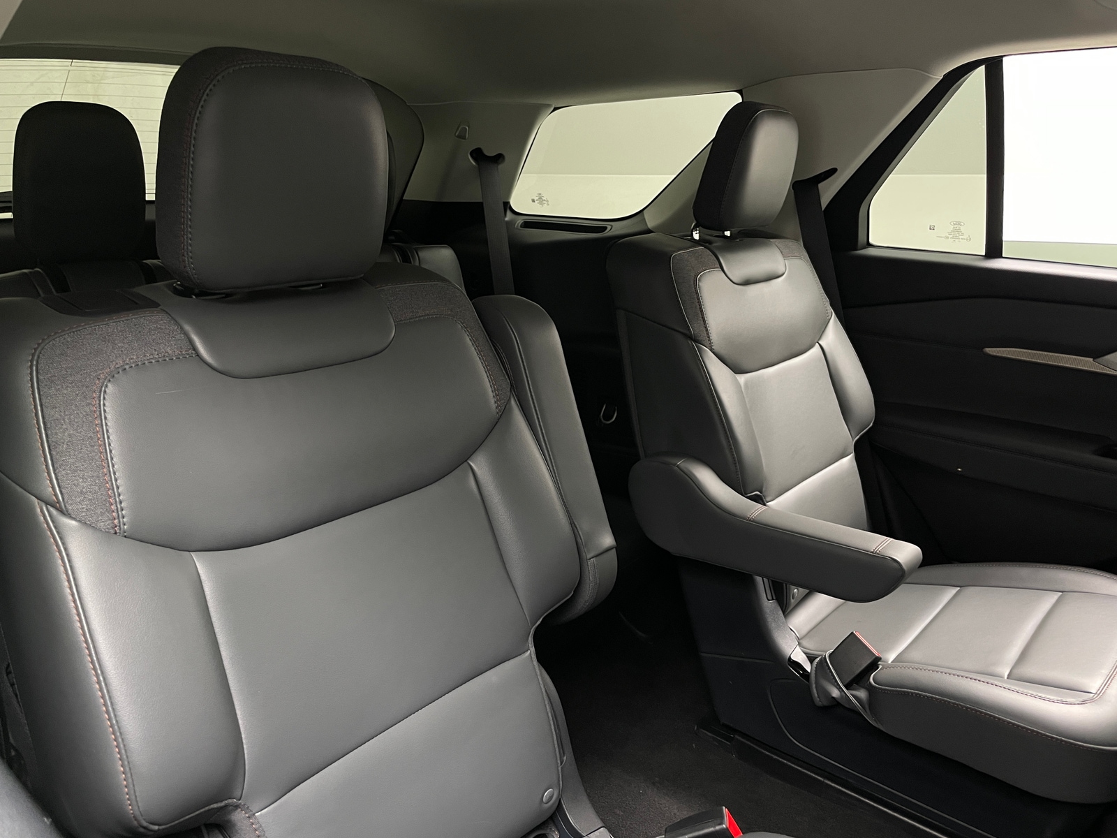 Thumbnail: 2025 Ford Explorer - 6