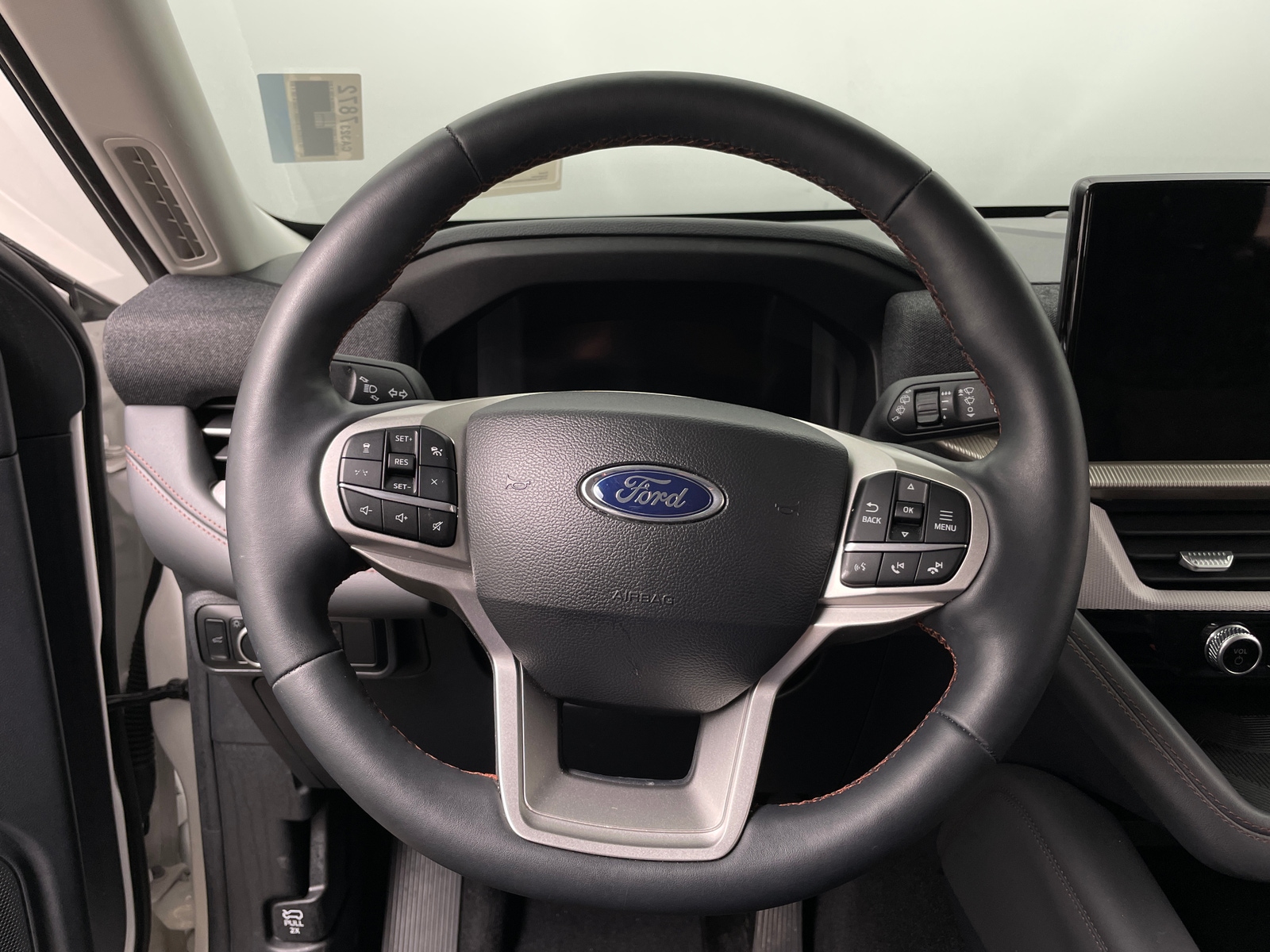 Thumbnail: 2025 Ford Explorer - 5