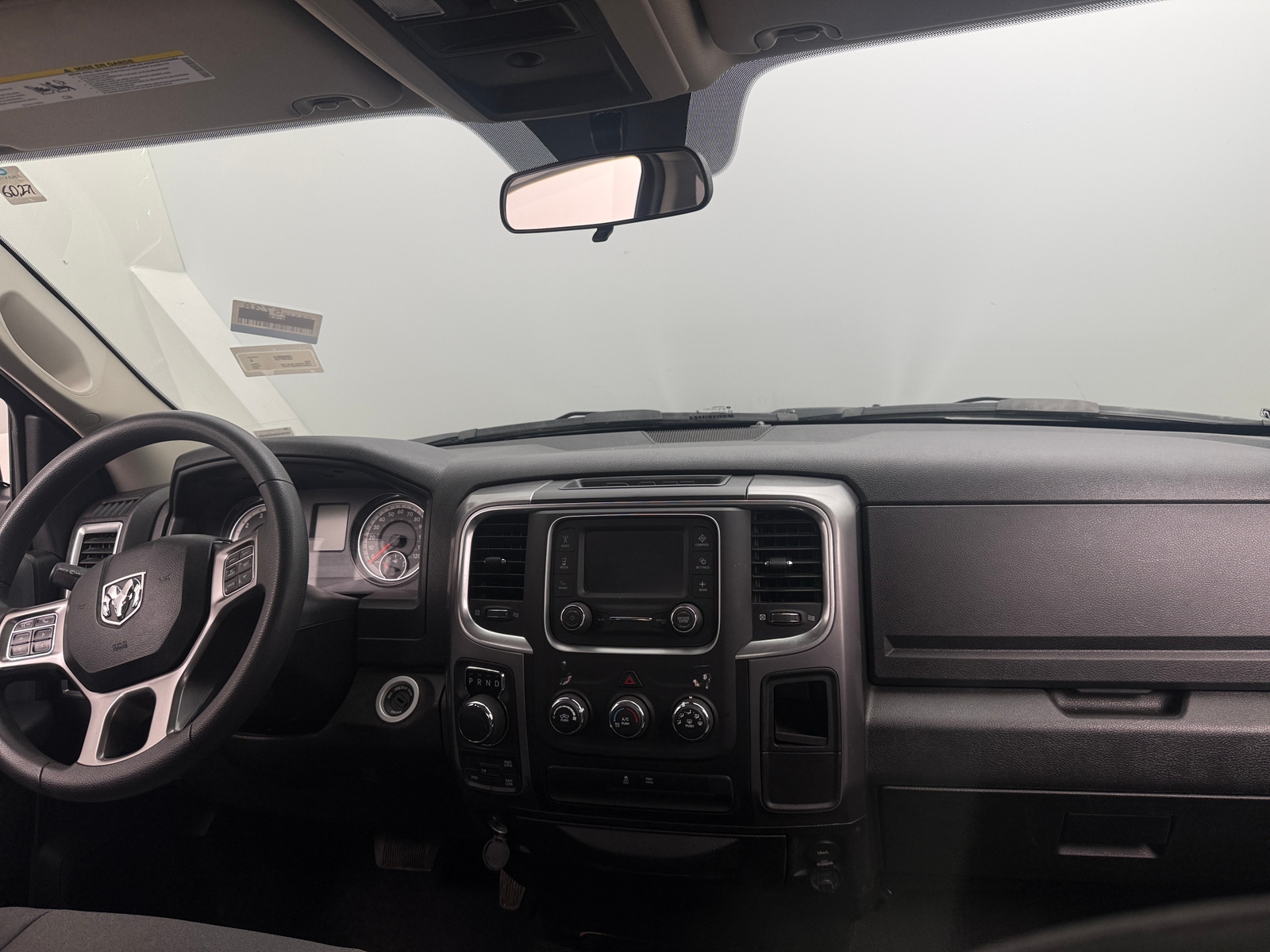 Thumbnail: 2024 RAM 1500 Classic - 3