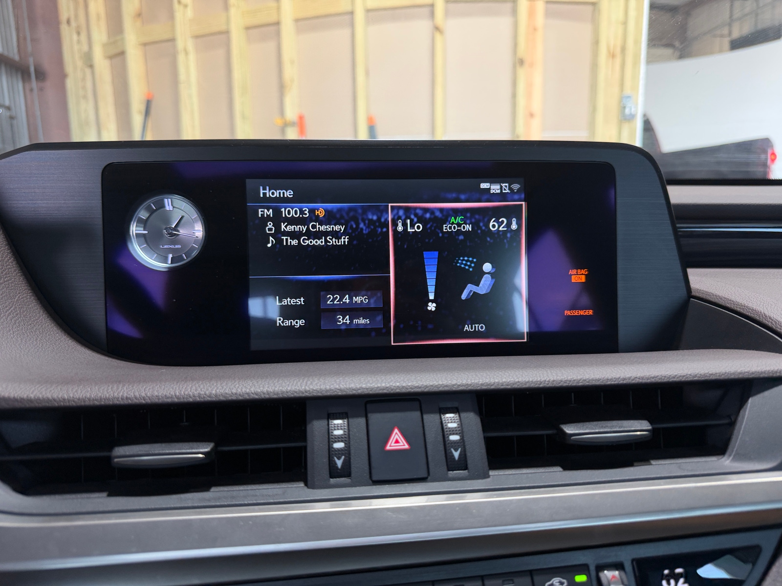Thumbnail: 2020 Lexus ES - 3