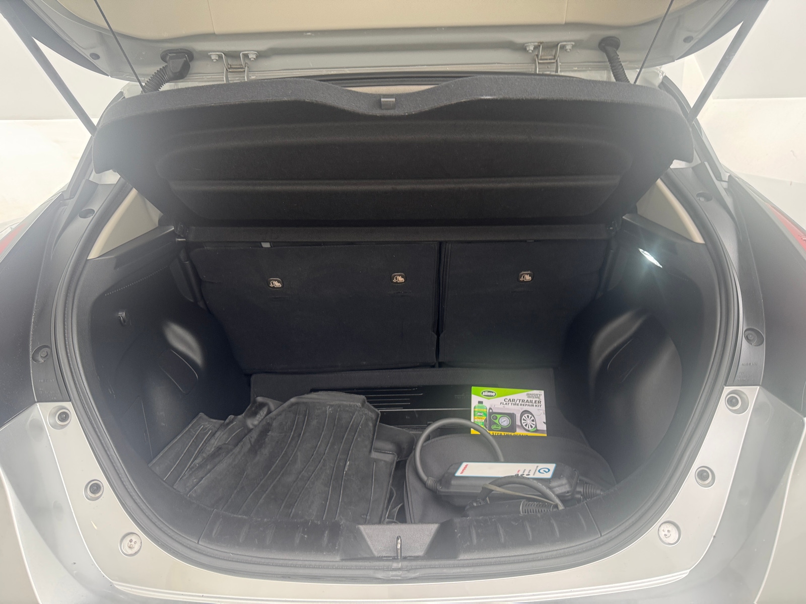 Thumbnail: 2020 Nissan Leaf - 6