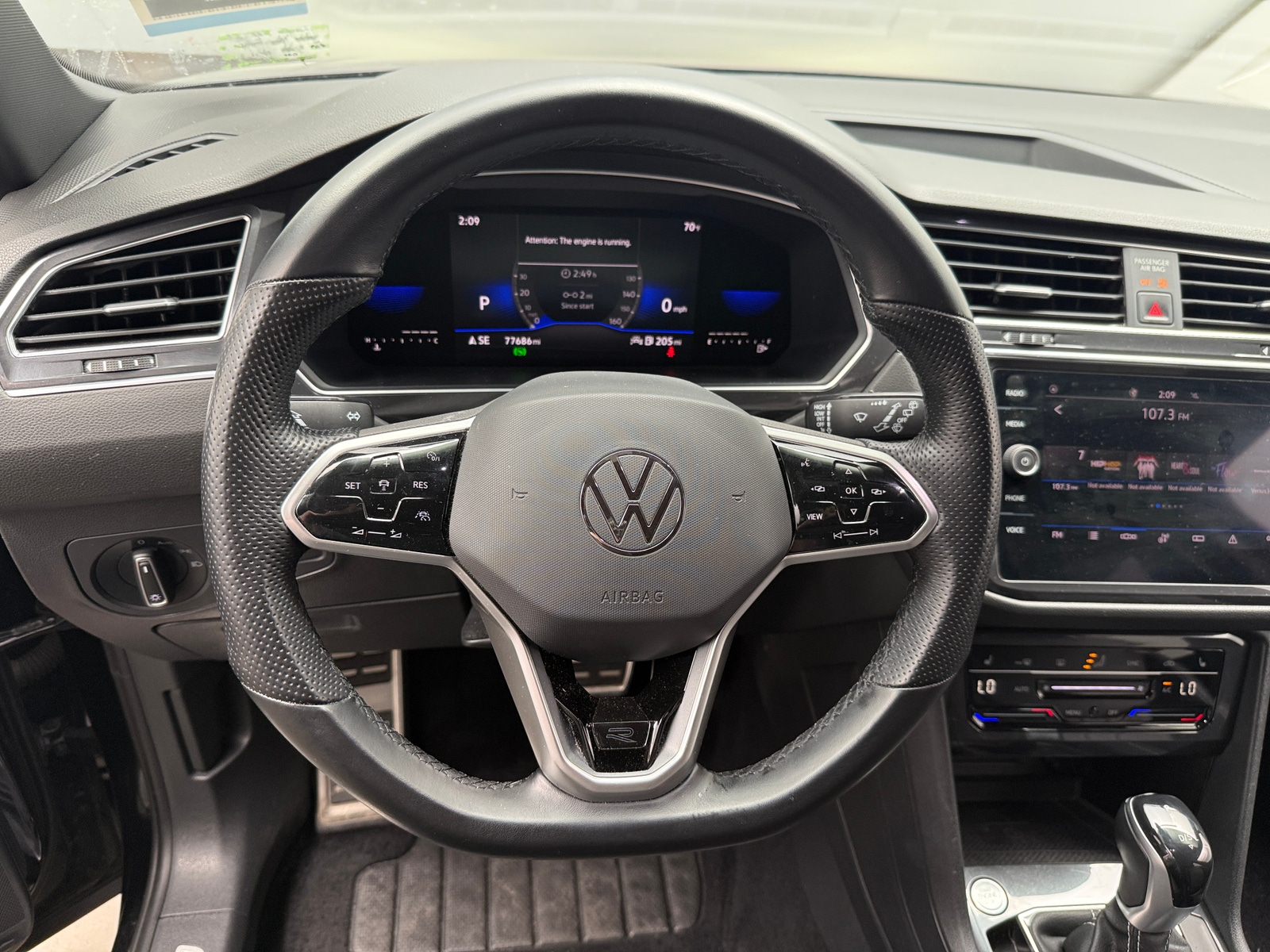 Thumbnail: 2022 Volkswagen Tiguan - 4