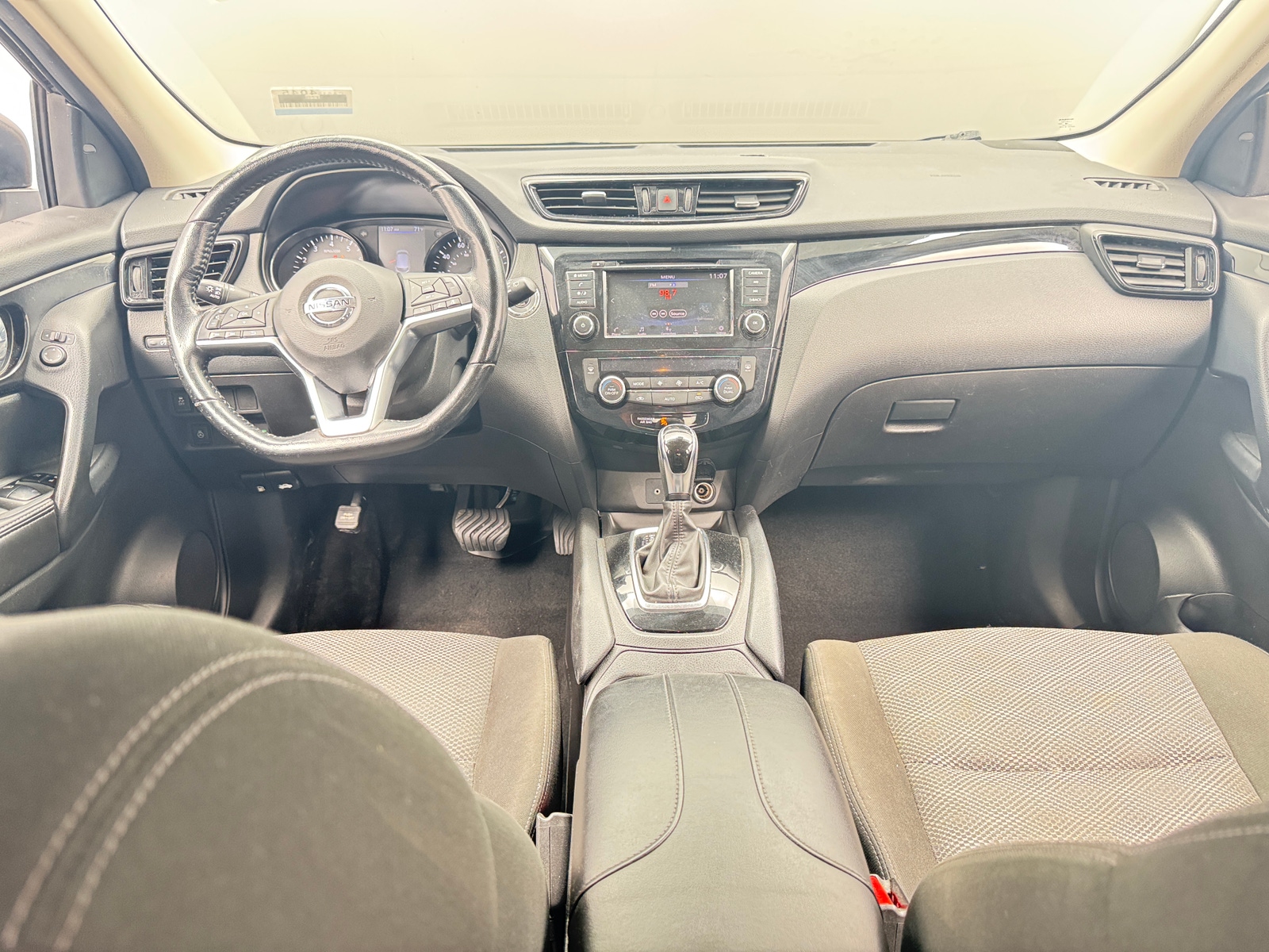 Thumbnail: 2022 Nissan Rogue Sport - 3