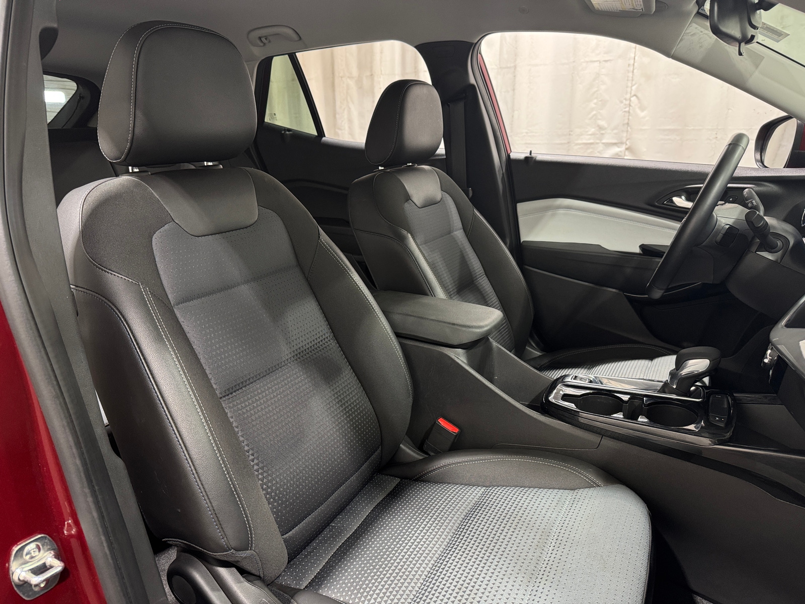 Thumbnail: 2025 Chevrolet Trax - 2