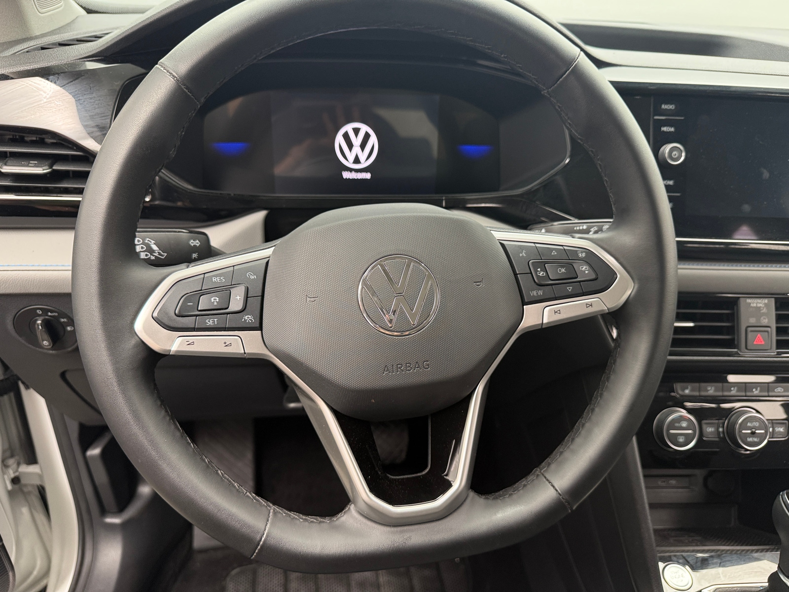 Thumbnail: 2024 Volkswagen Taos - 4