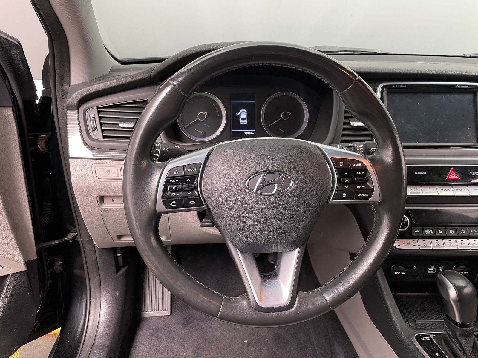 Thumbnail: 2019 Hyundai Sonata - 4