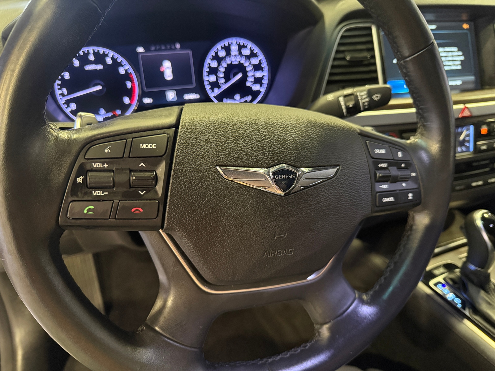 Thumbnail: 2017 Genesis G80 - 4