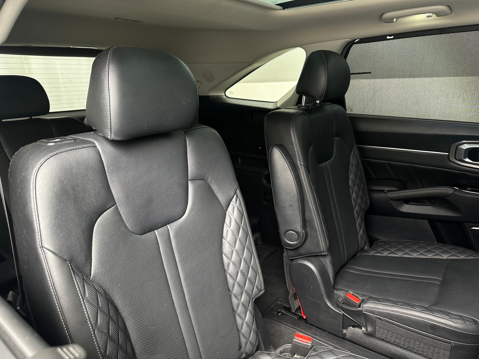 Thumbnail: 2023 Kia Sorento - 5