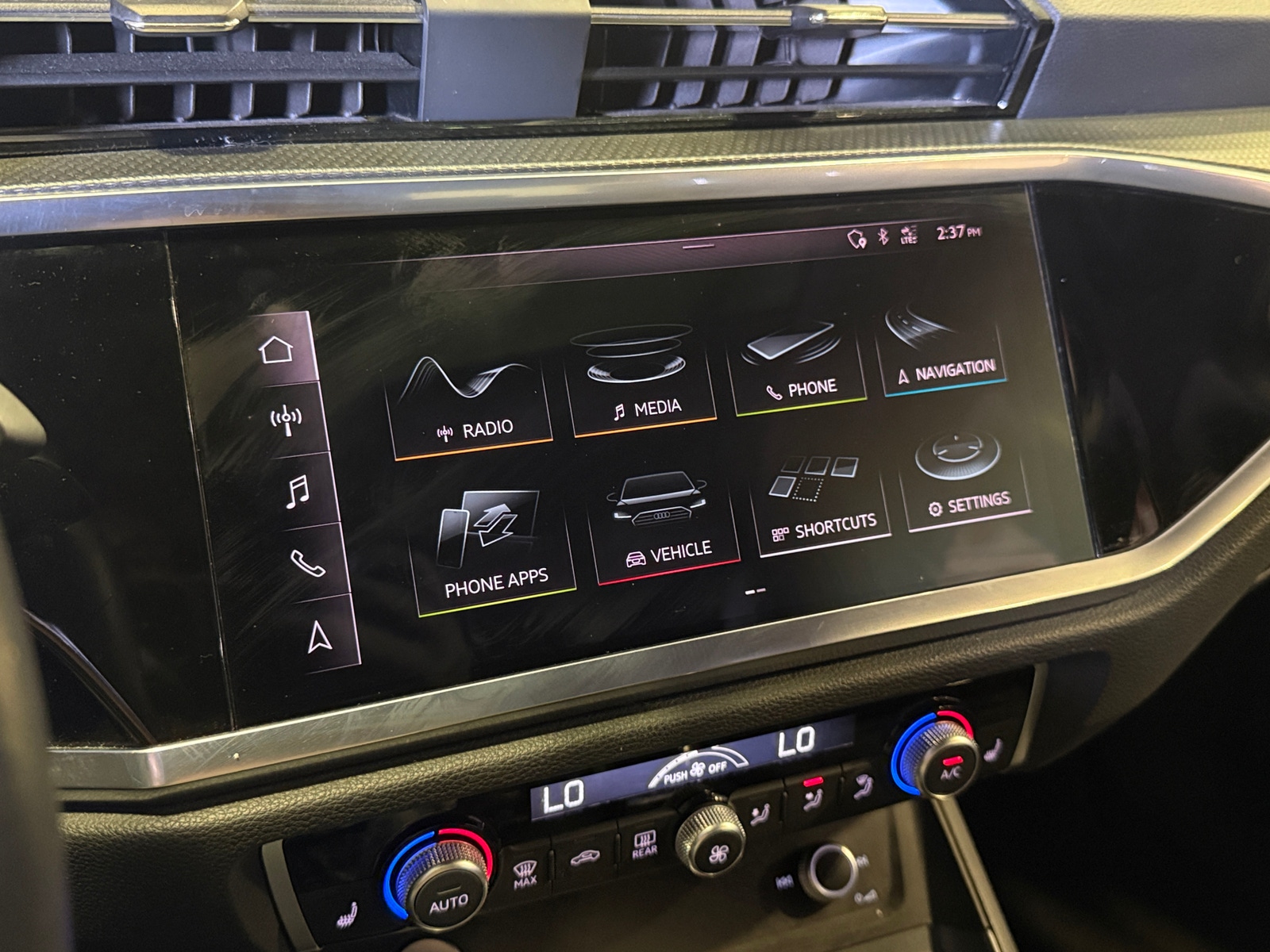 Thumbnail: 2020 Audi Q3 - 3