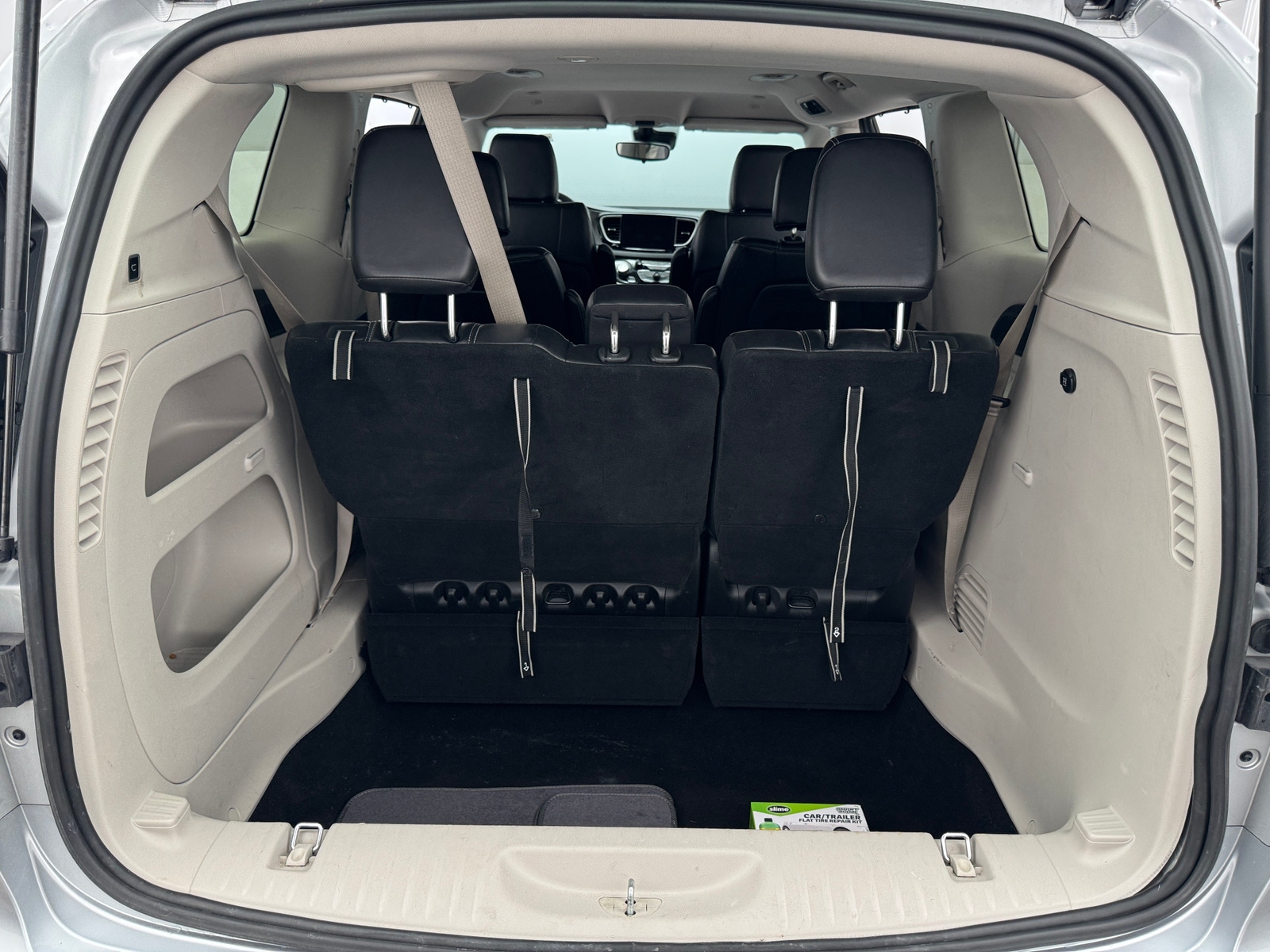 Thumbnail: 2024 Chrysler Pacifica - 6