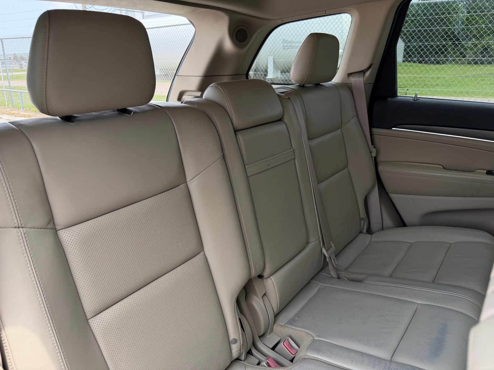 Thumbnail: 2017 Jeep Grand Cherokee - 6