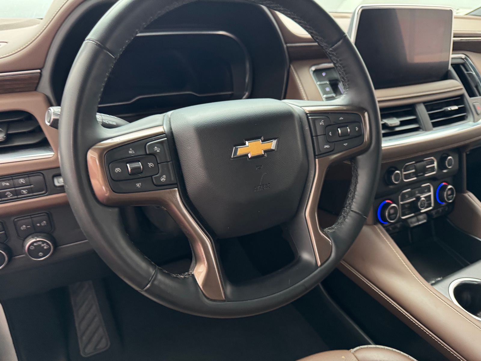 Thumbnail: 2024 Chevrolet Tahoe - 4