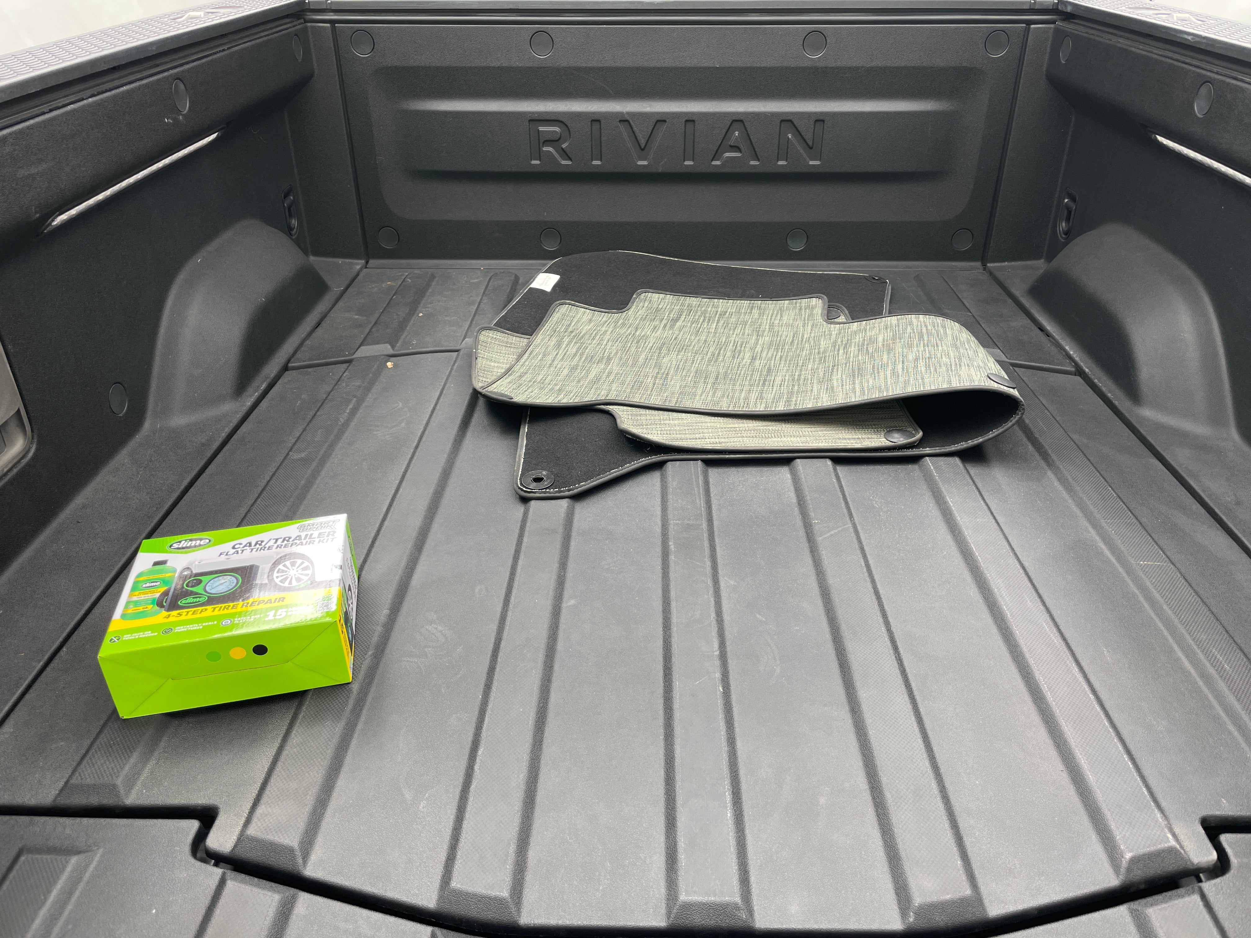 Used 2022 Rivian R1T Adventure with VIN 7FCTGAAA5NN016821 for sale in Oak Creek, WI