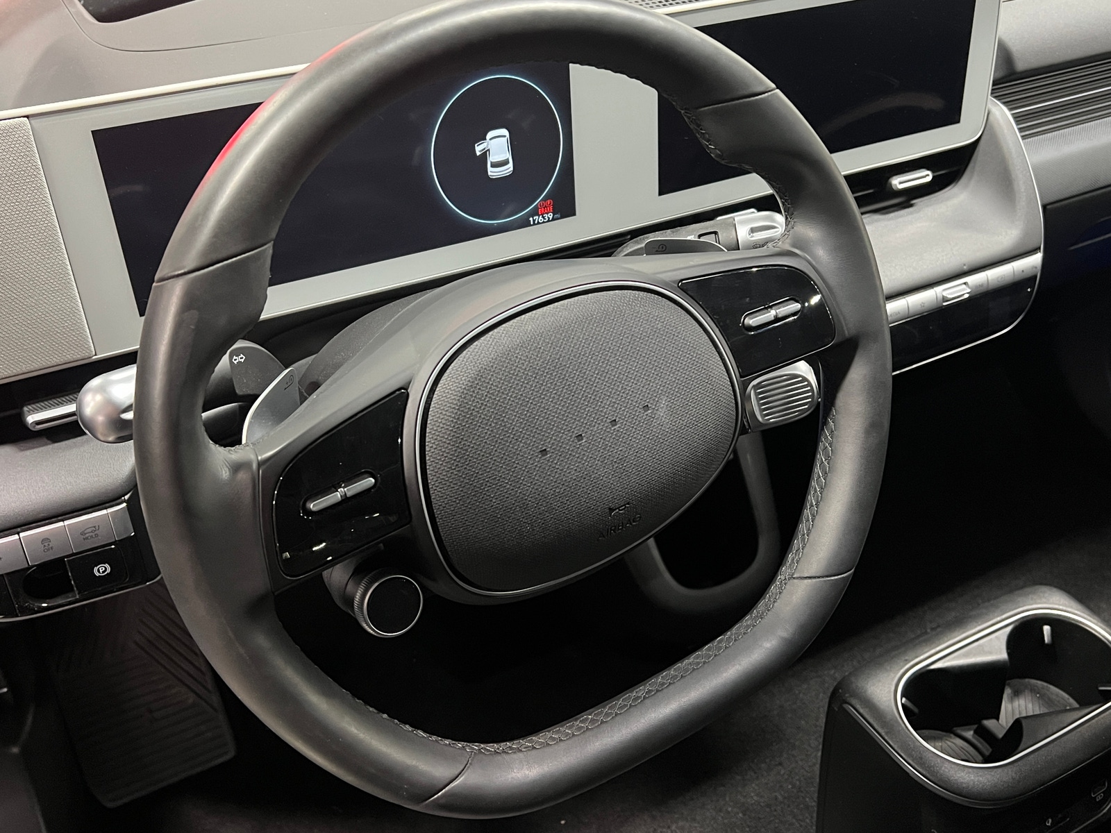 Thumbnail: 2023 Hyundai Ioniq 5 - 4