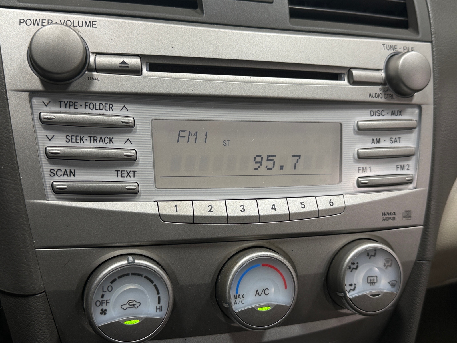 Thumbnail: 2010 Toyota Camry - 4