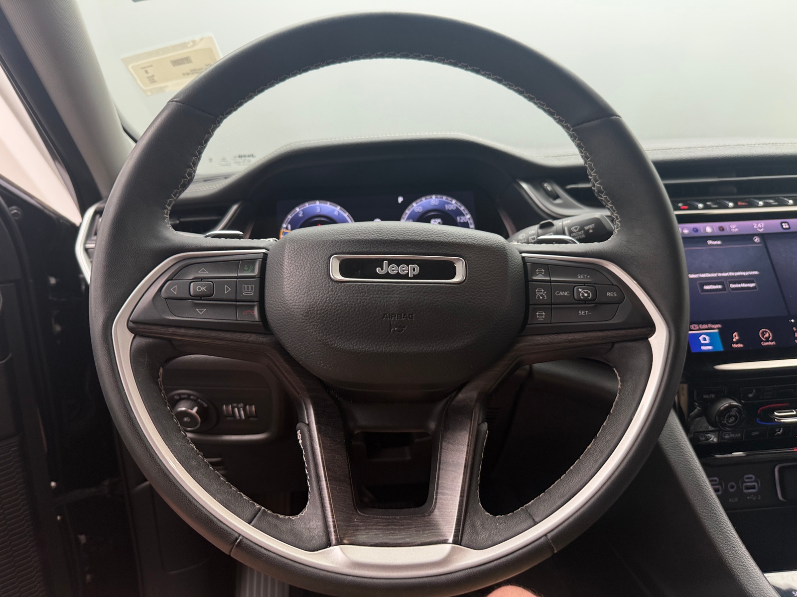 Thumbnail: 2023 Jeep Grand Cherokee - 4