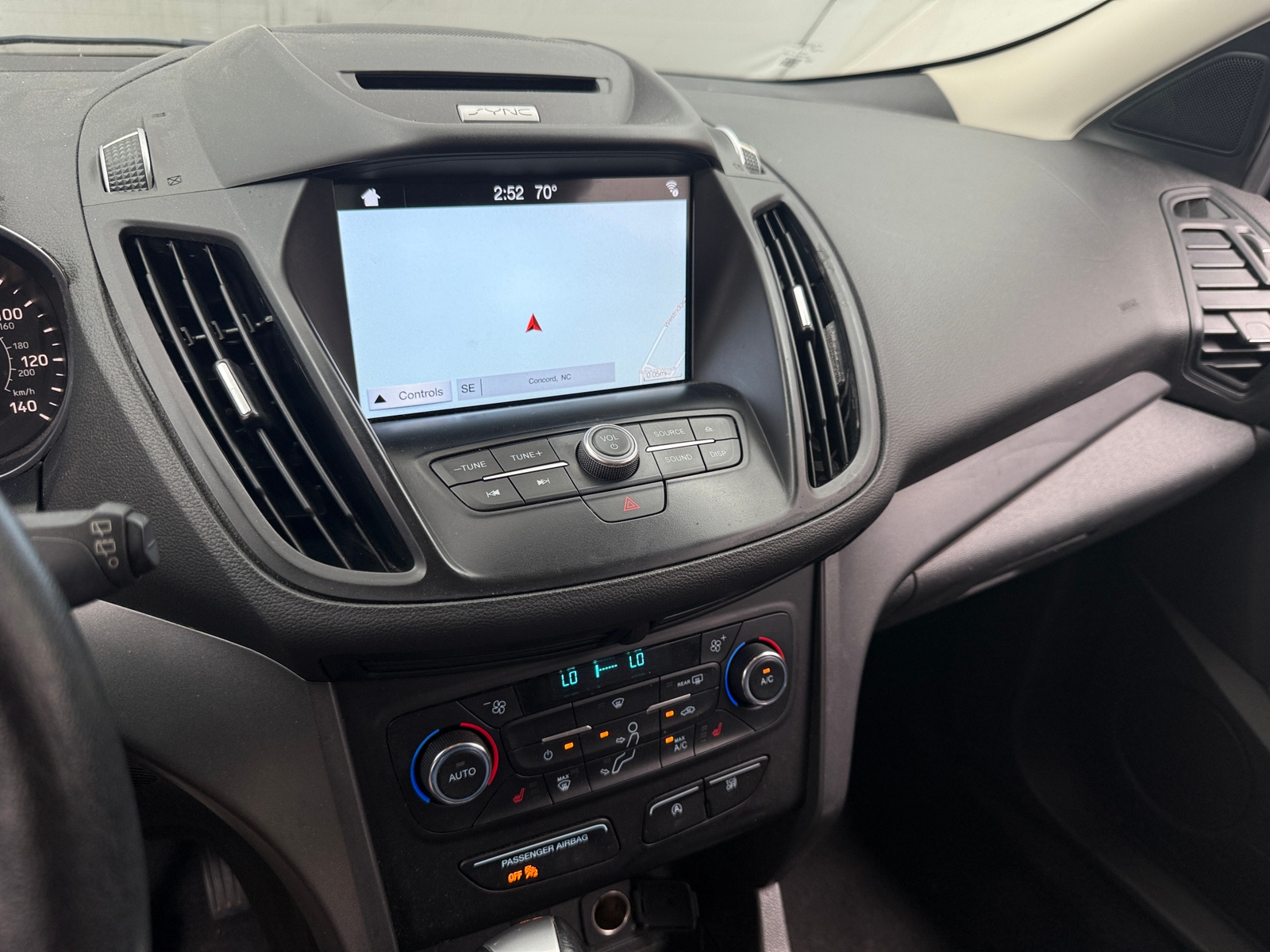 Thumbnail: 2017 Ford Escape - 4